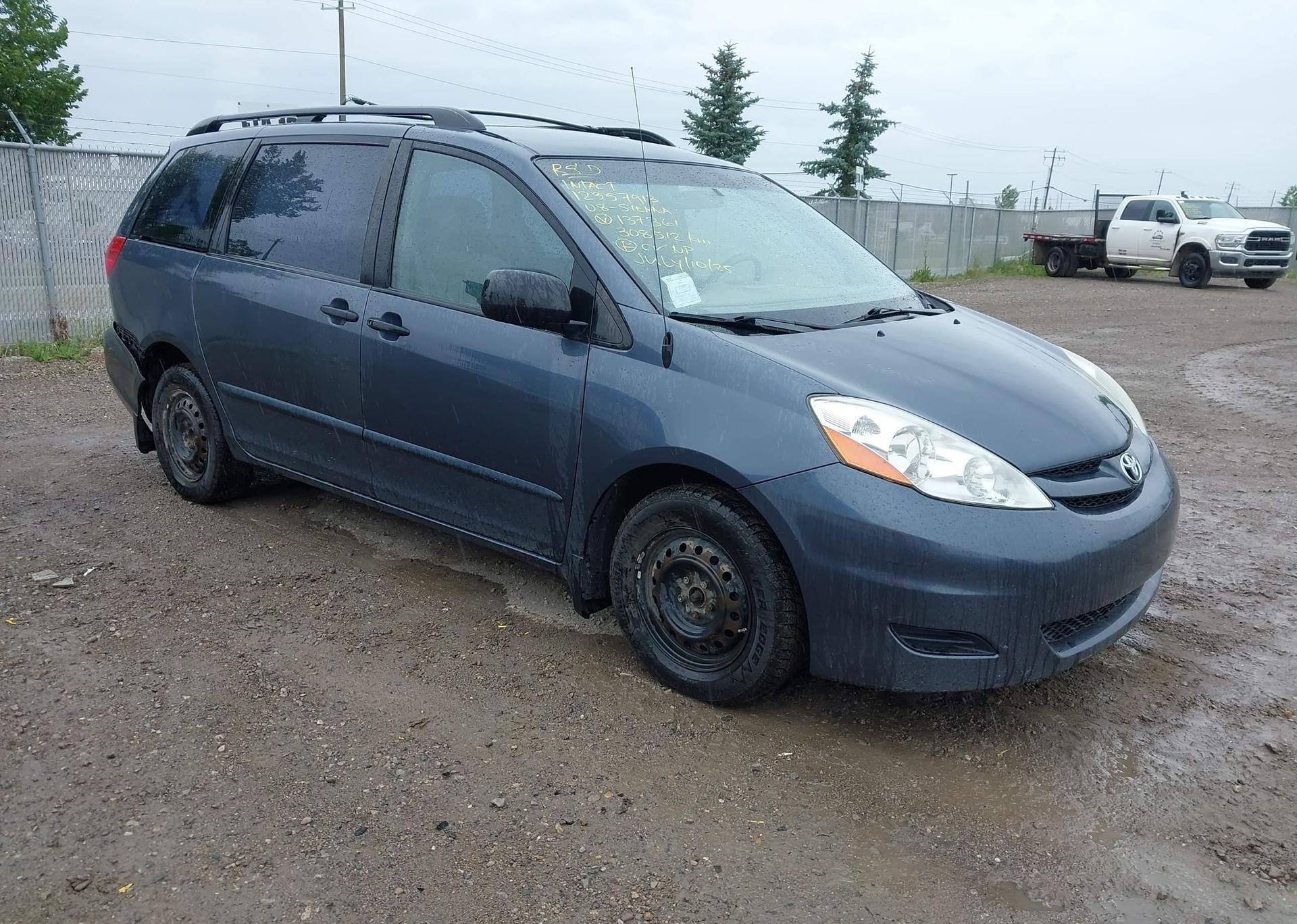 2008 TOYOTA SIENNA CE