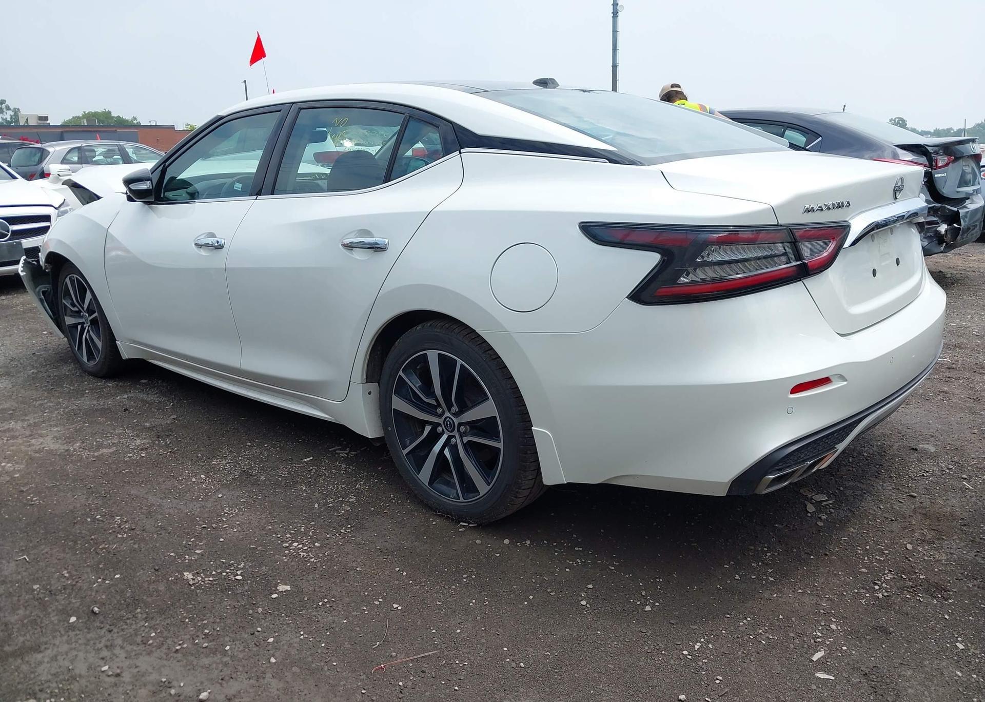 2023 NISSAN MAXIMA SL