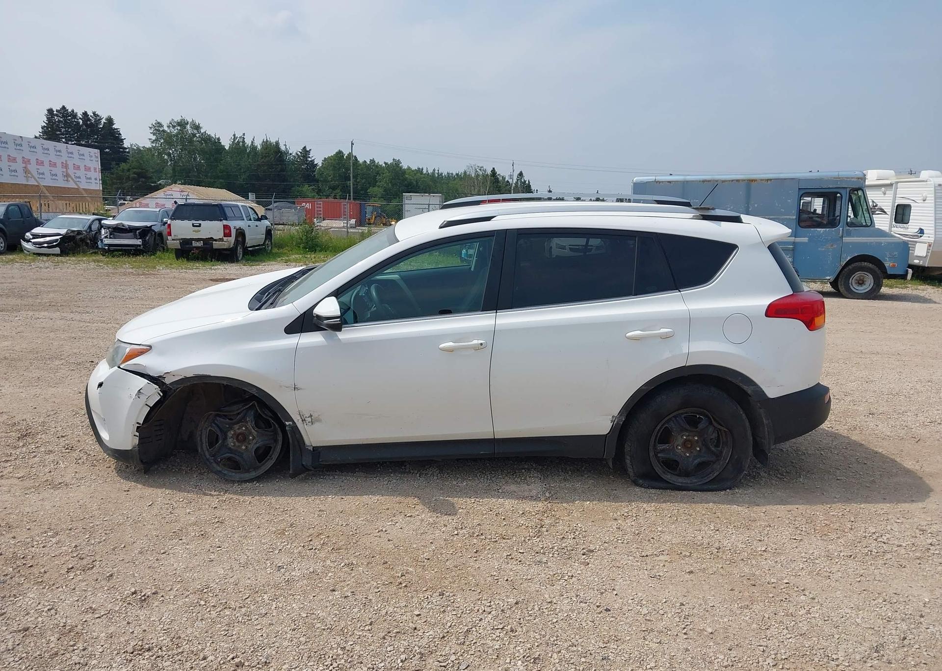 2015 TOYOTA RAV4 LE