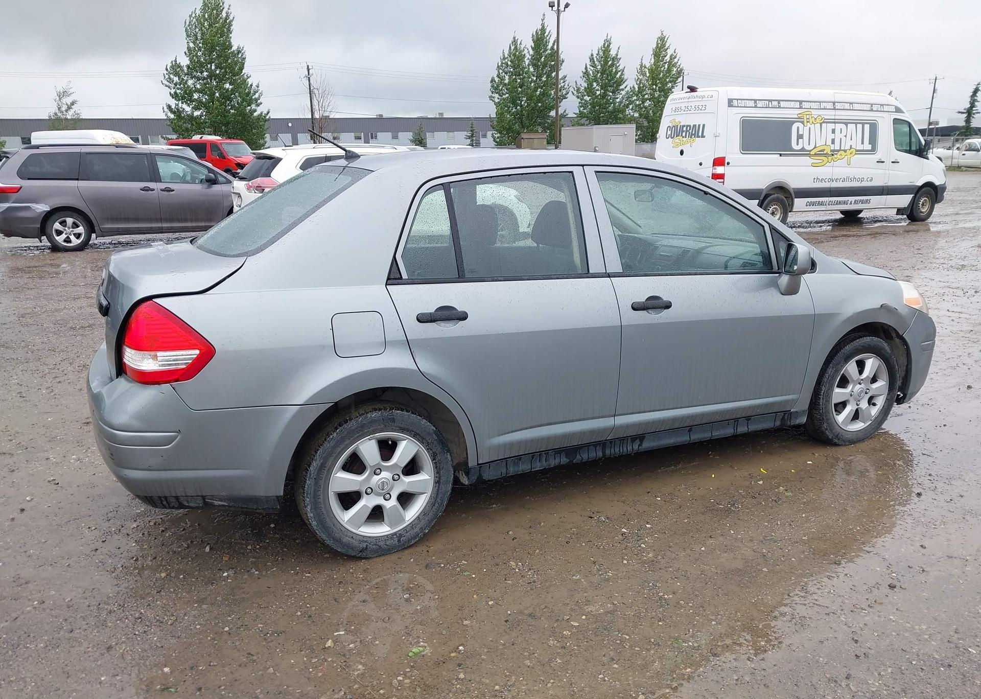 2009 NISSAN VERSA S