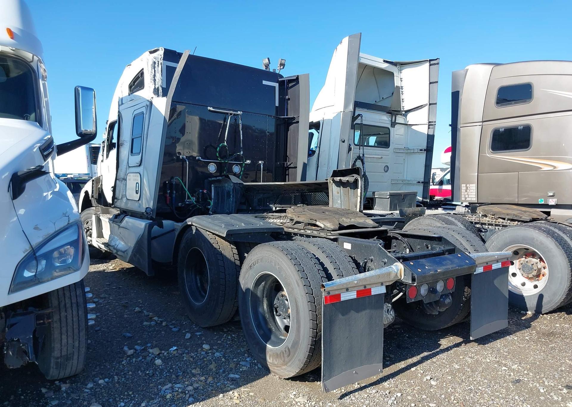 2025 KENWORTH CONSTRUCTION T680