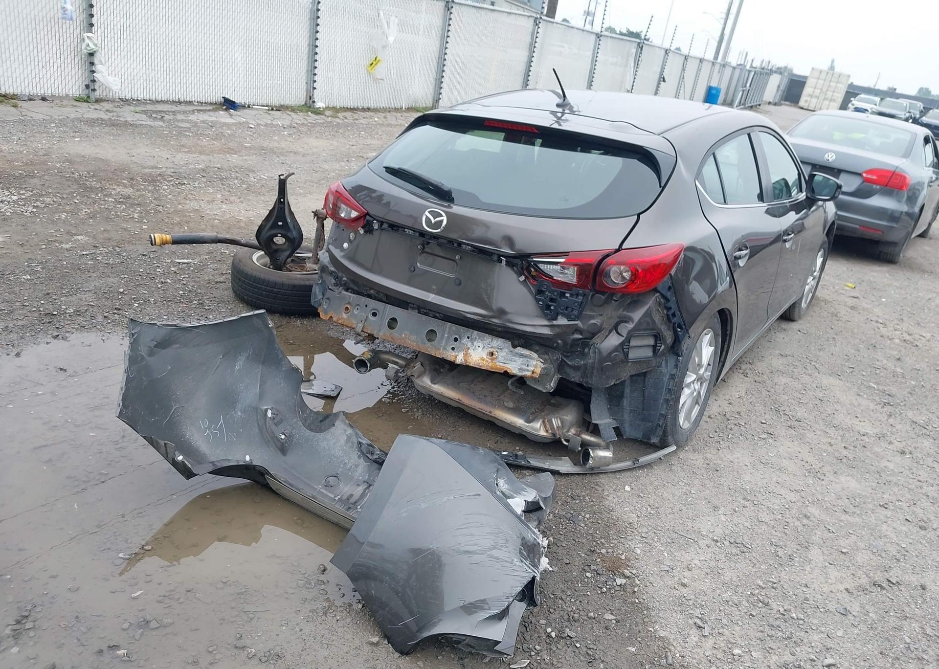 2015 MAZDA 3 TOURING