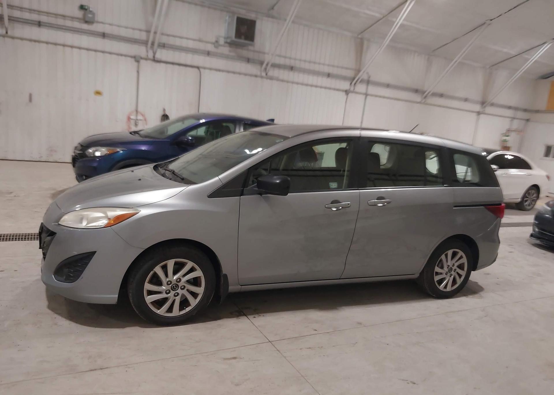 2014 MAZDA MAZDA5 GS