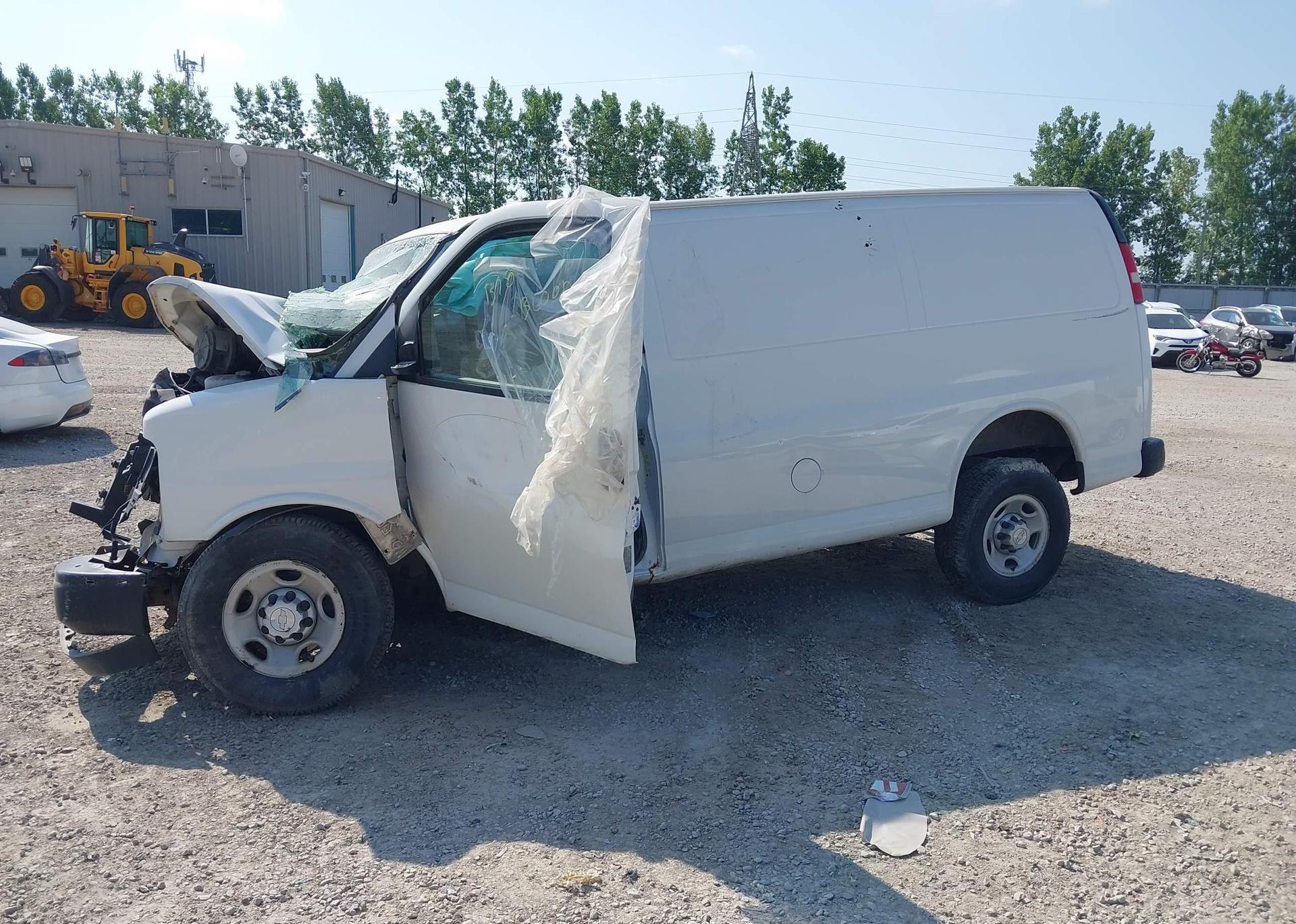 2017 CHEVROLET EXPRESS 2500 1WT