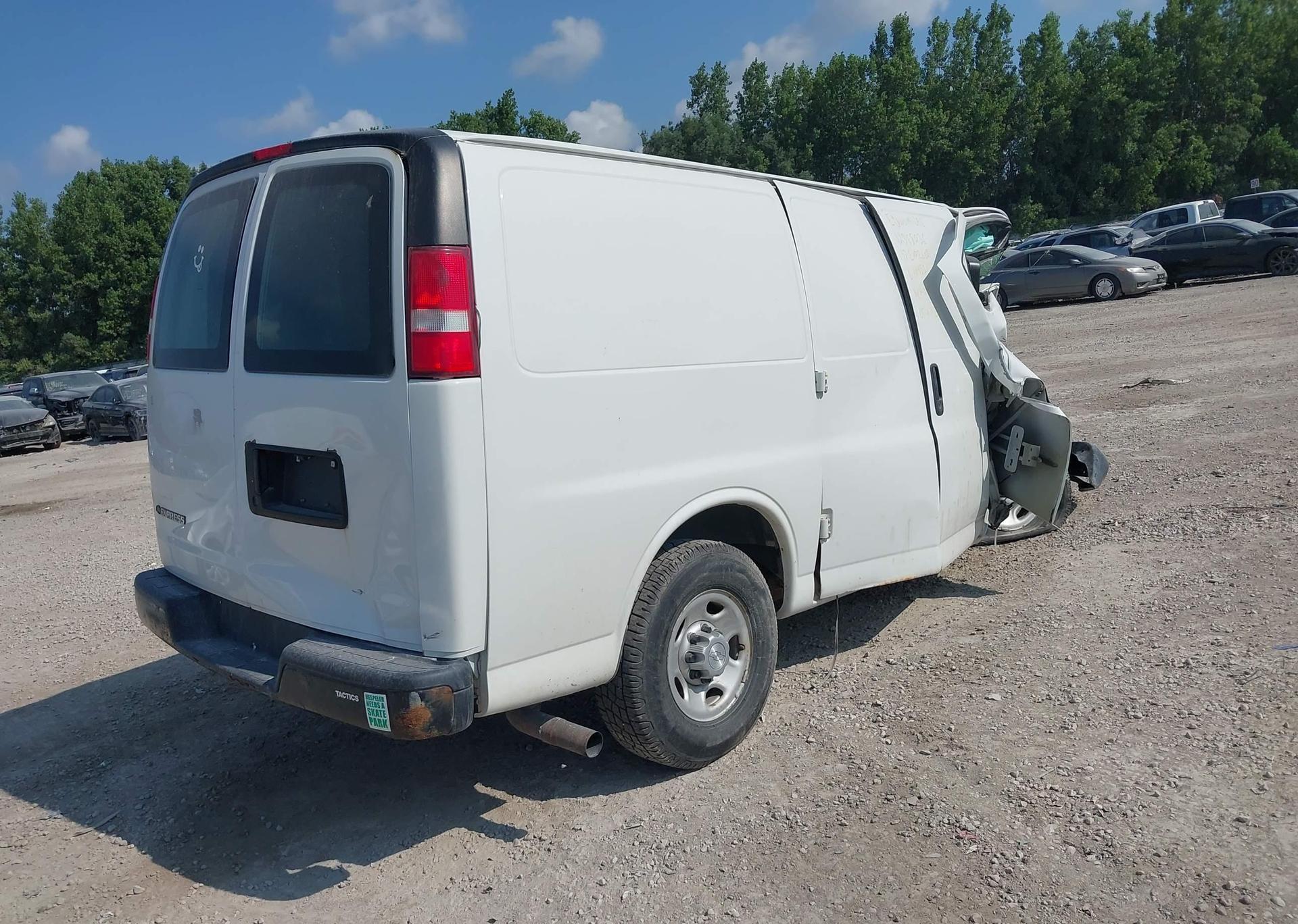 2017 CHEVROLET EXPRESS 2500 1WT