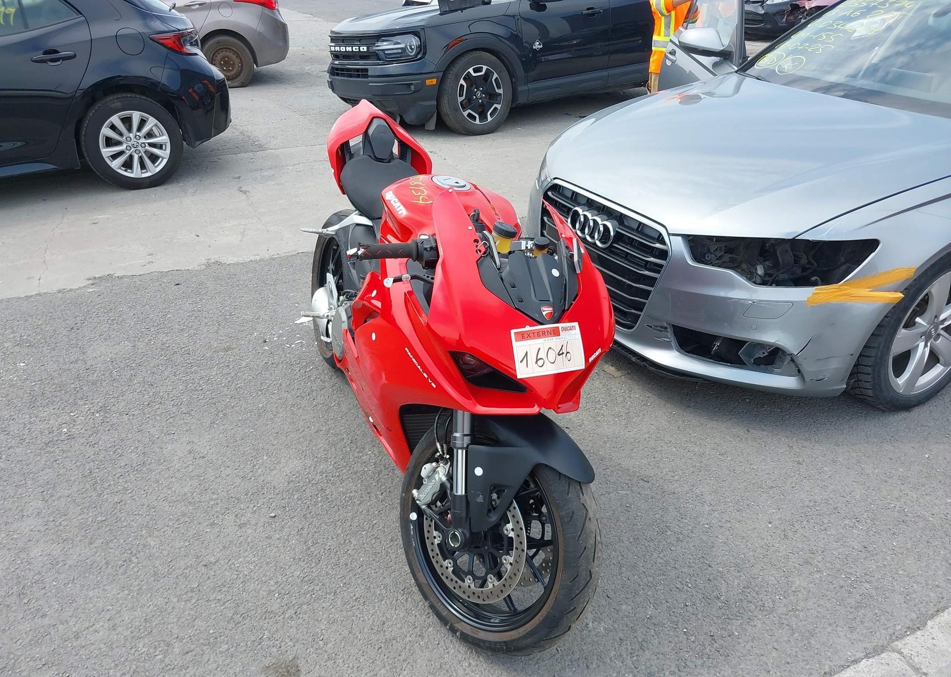 2020 DUCATI PANIGALE V2