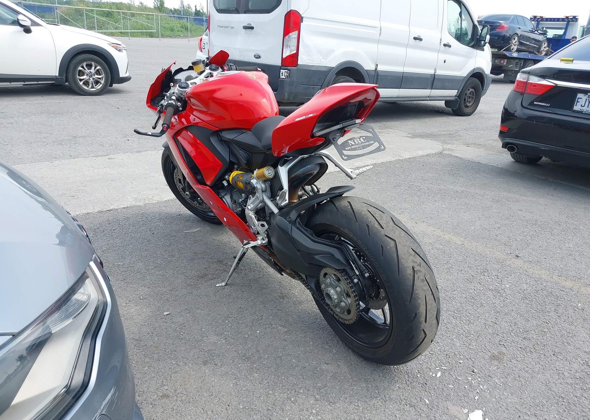 2020 DUCATI PANIGALE V2
