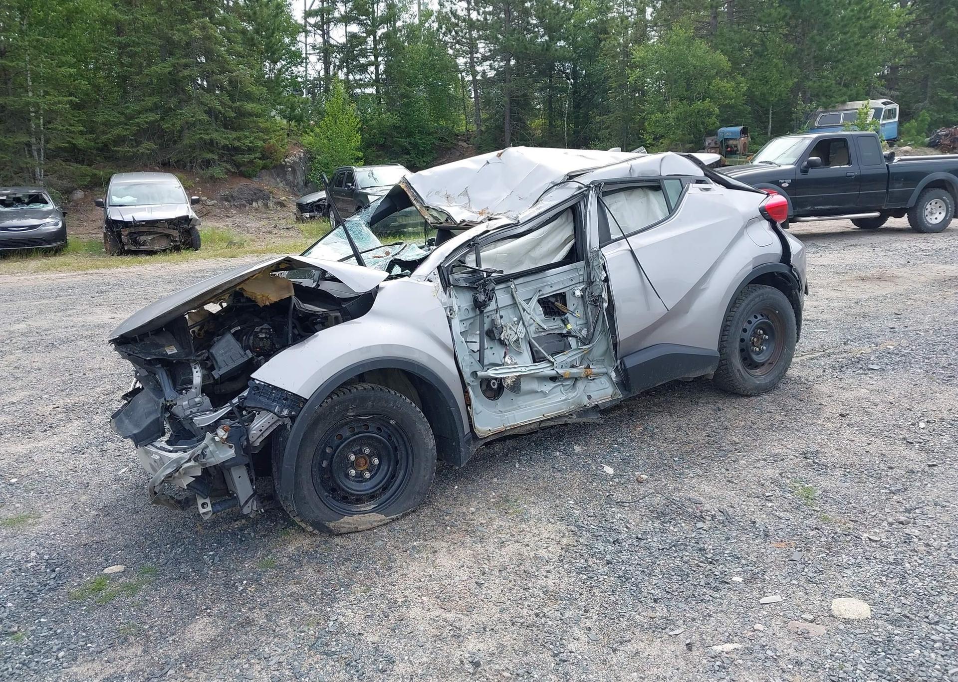 2020 TOYOTA C-HR LE