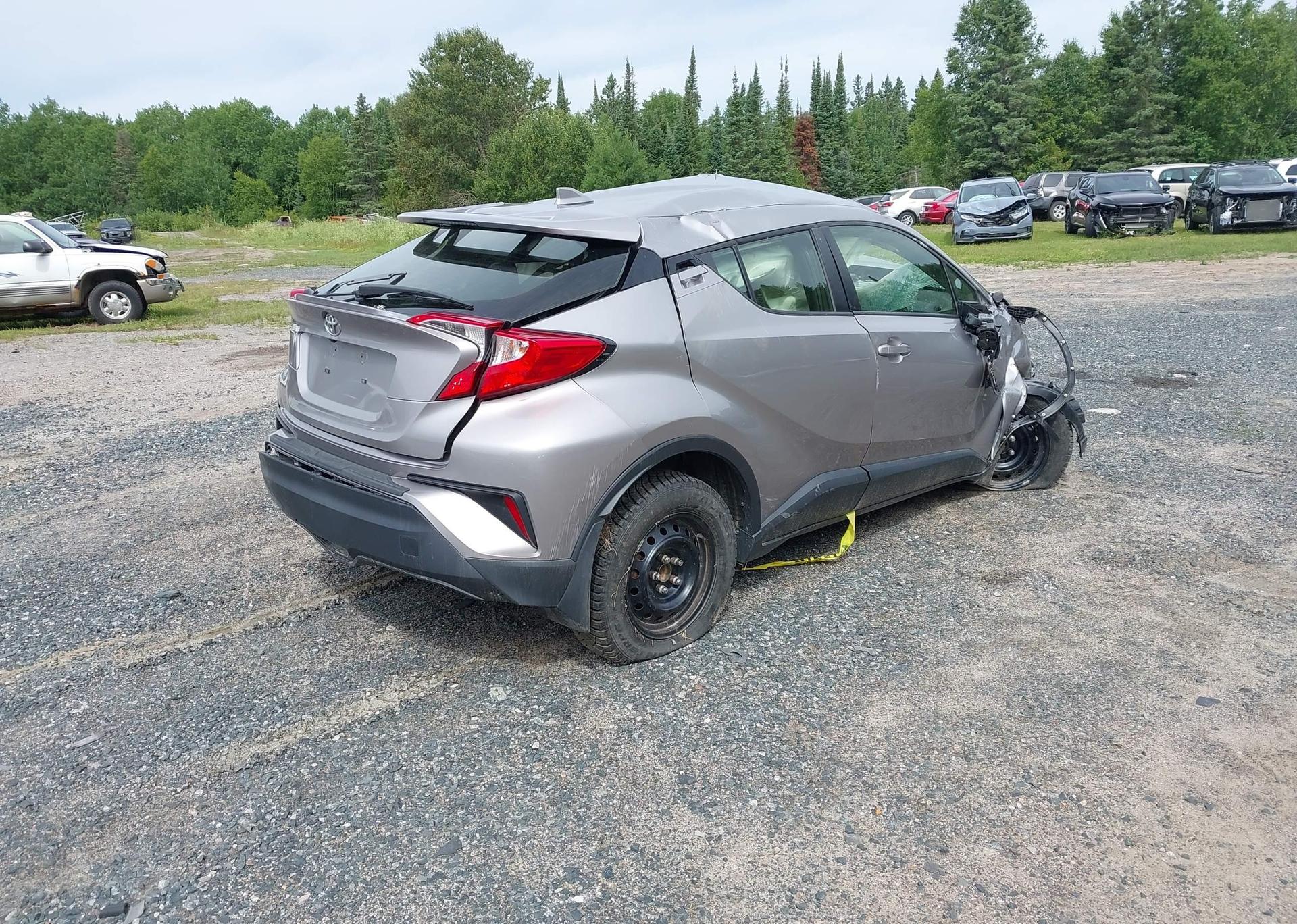 2020 TOYOTA C-HR LE