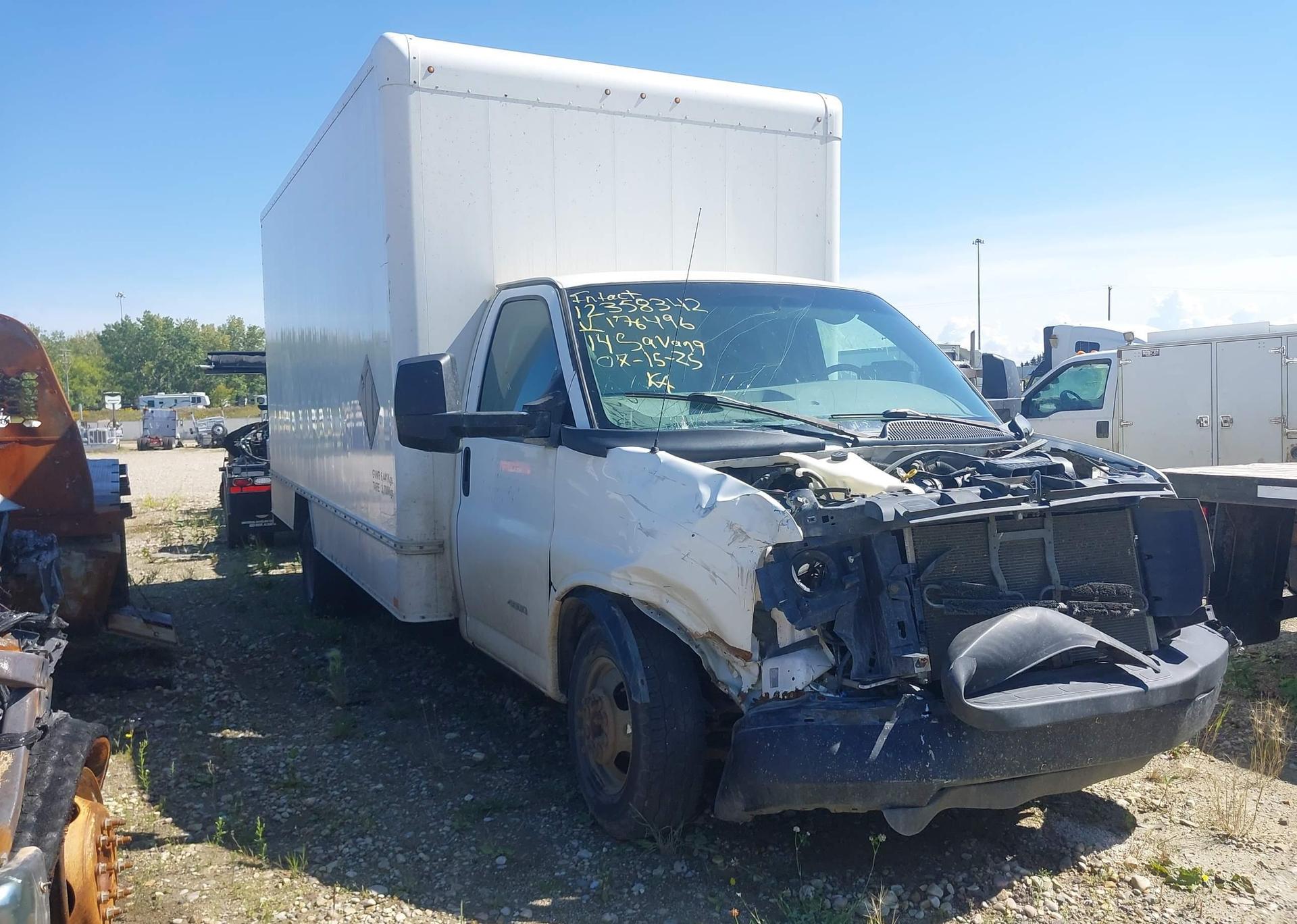 2014 GMC SAVANA CUTAWAY G4500