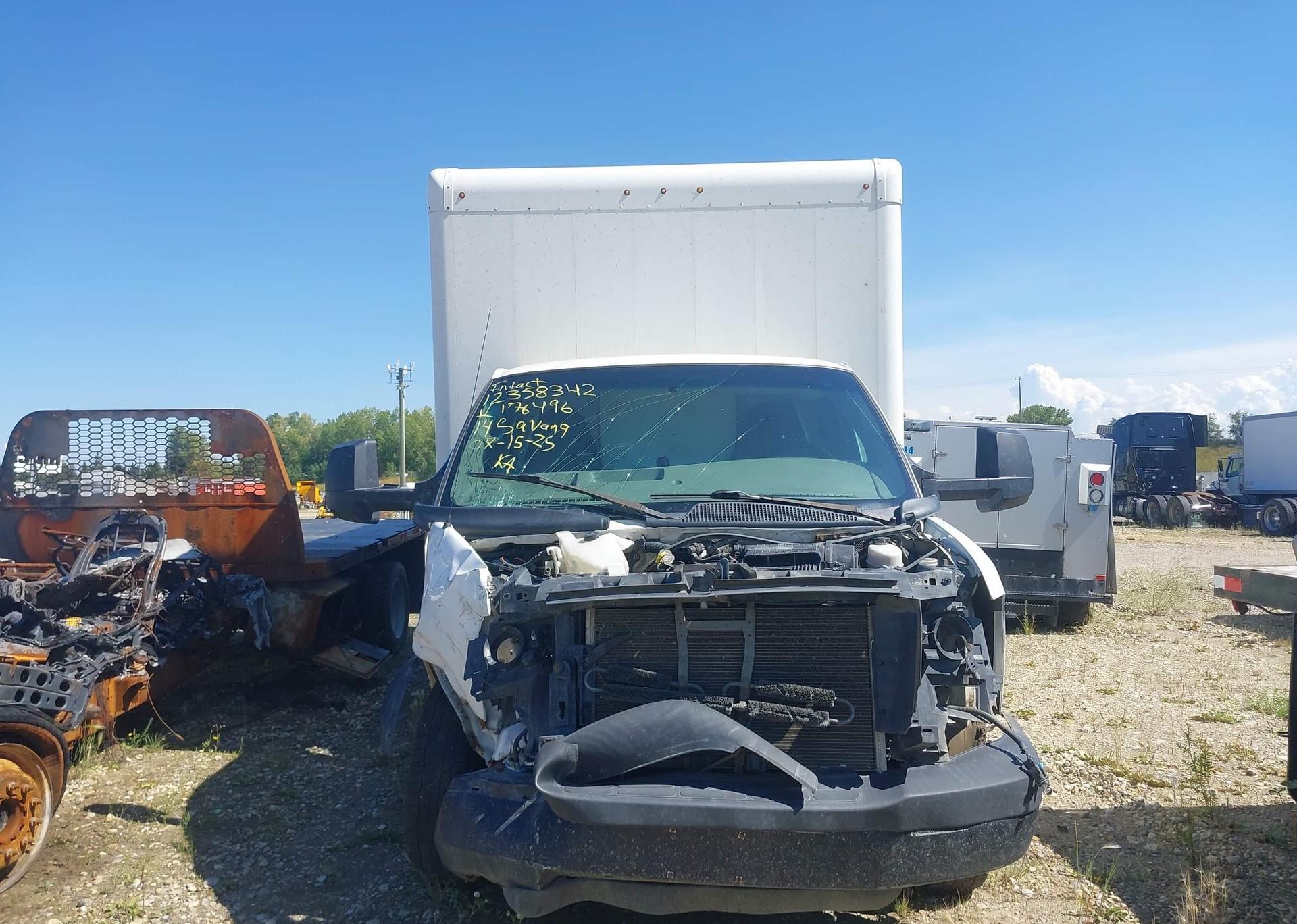 2014 GMC SAVANA CUTAWAY G4500
