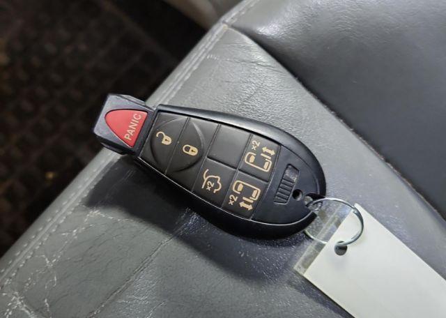 2009 VOLKSWAGEN ROUTAN SEL
