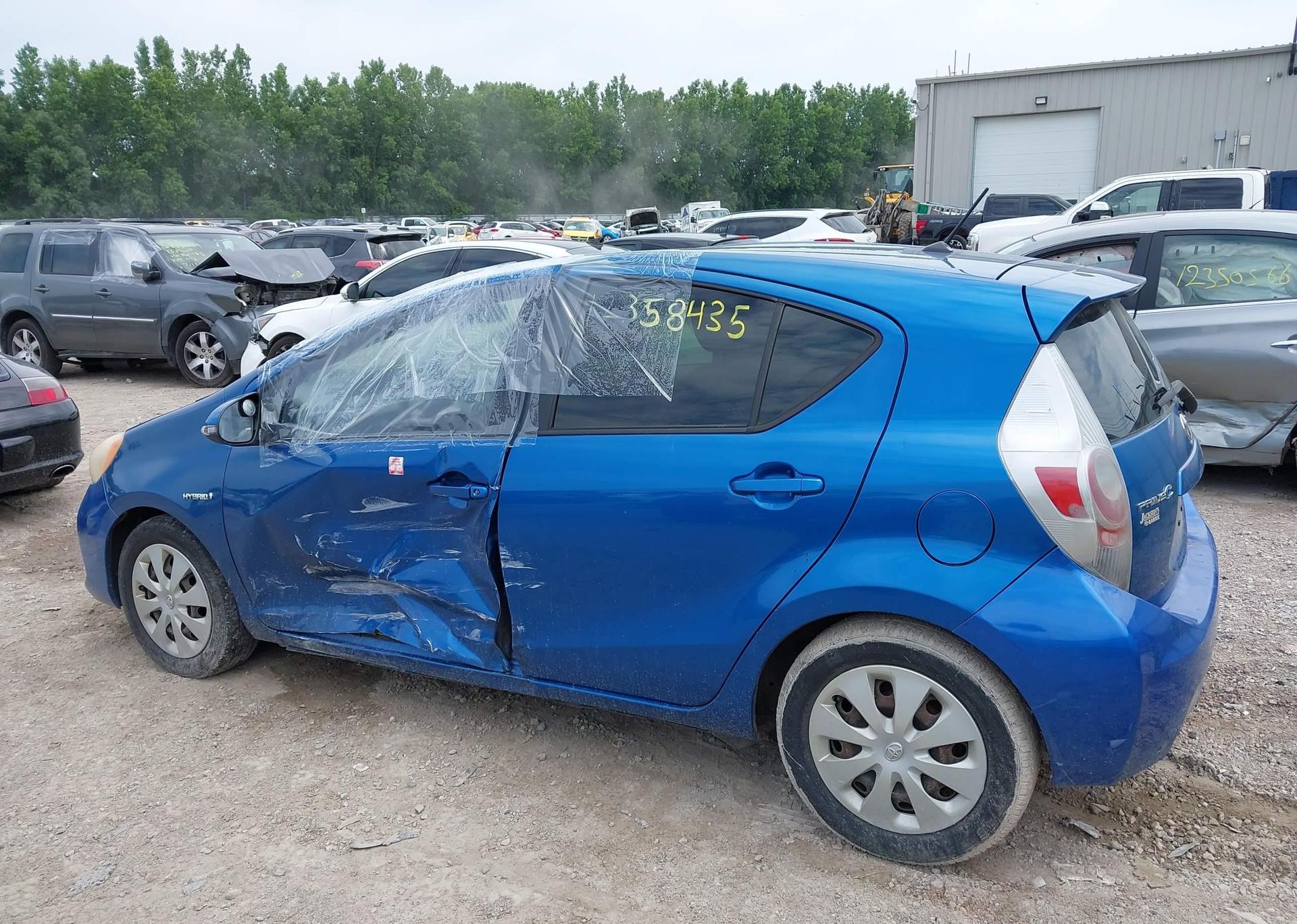 2012 TOYOTA Prius c