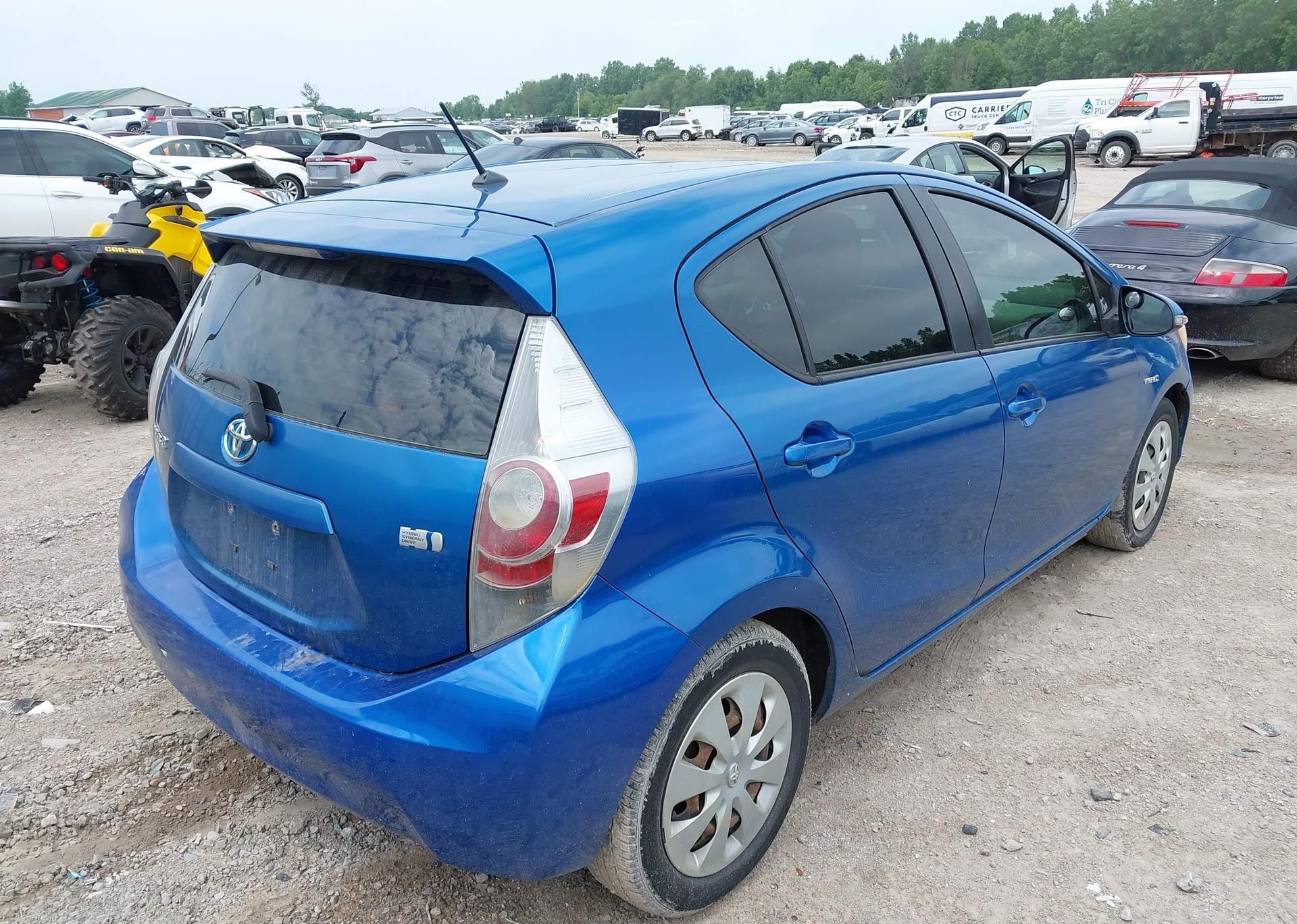 2012 TOYOTA Prius c