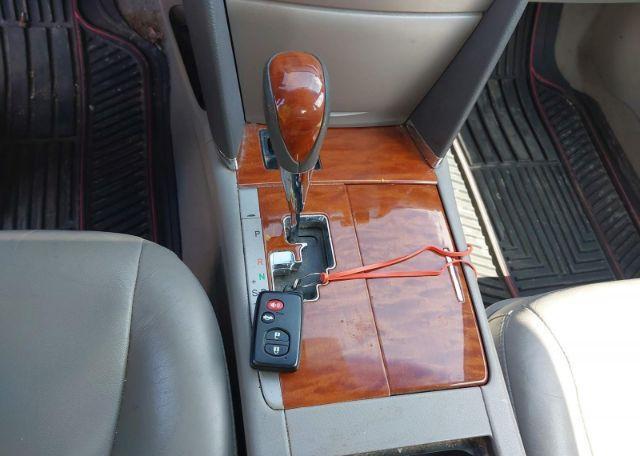 2011 TOYOTA CAMRY XLE