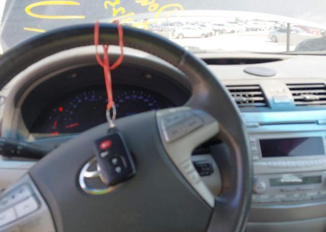 2011 TOYOTA CAMRY XLE