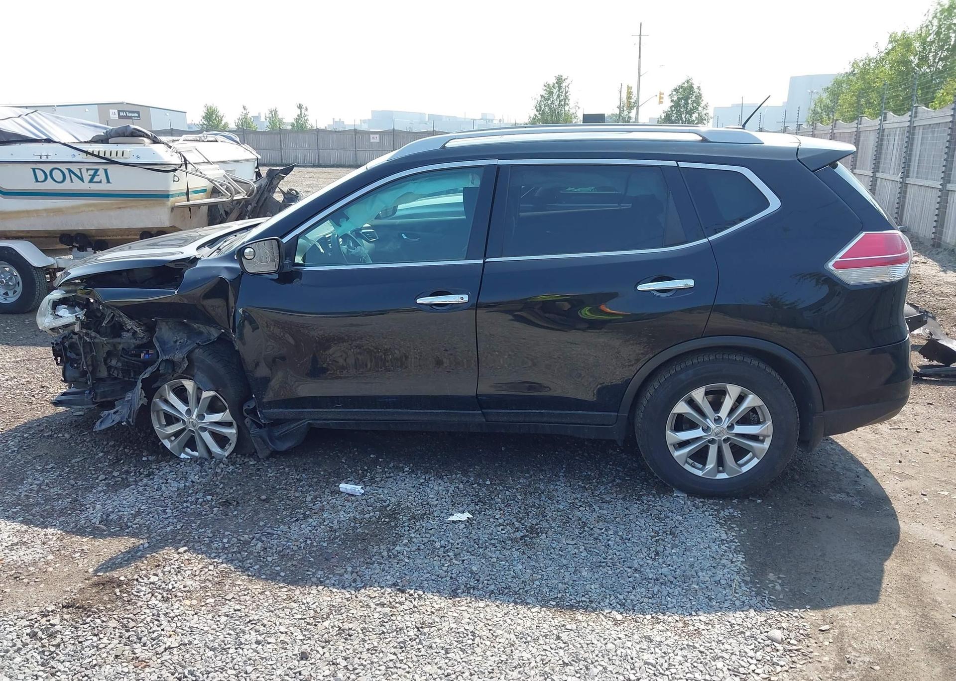 2015 NISSAN ROGUE