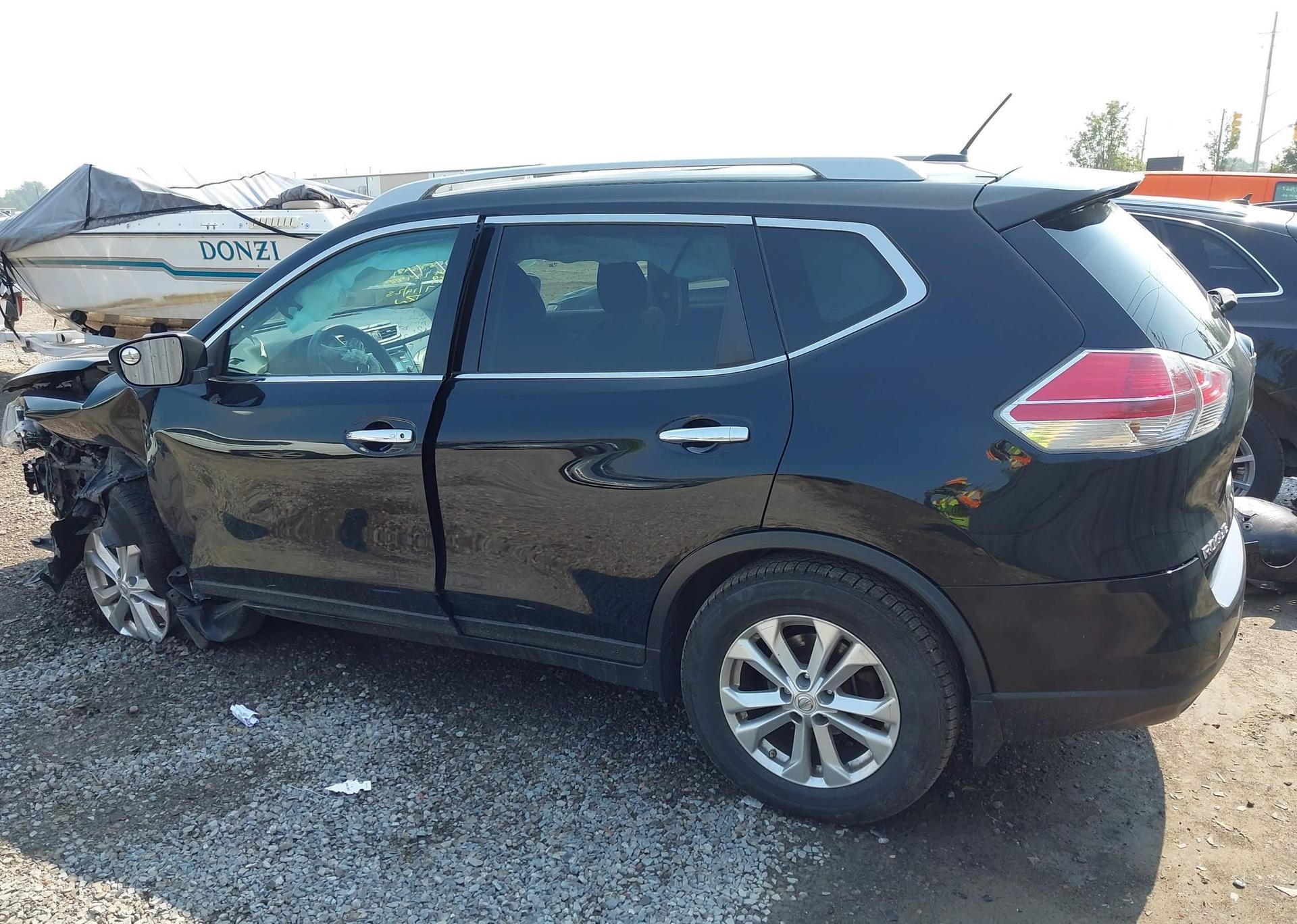 2015 NISSAN ROGUE