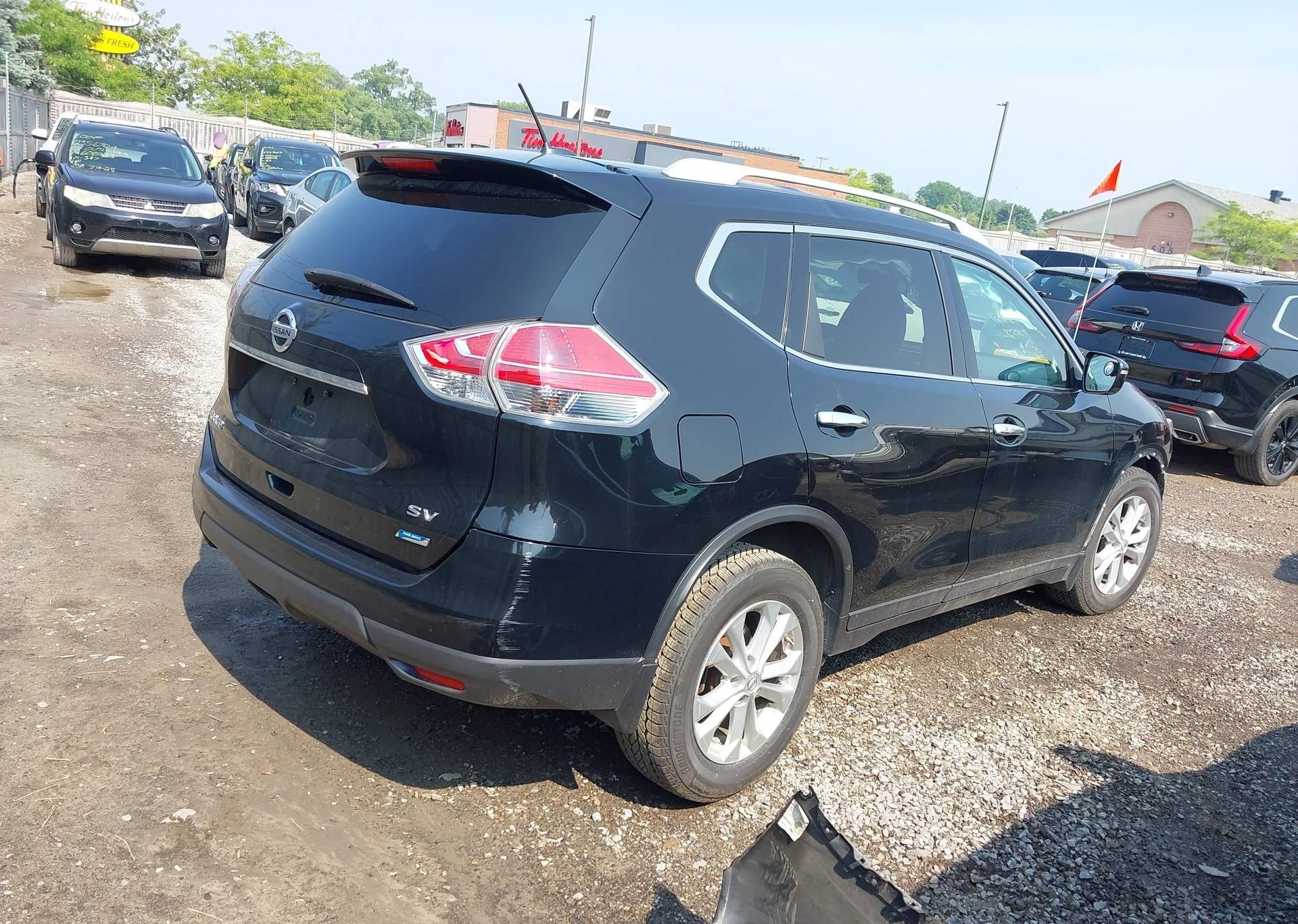 2015 NISSAN ROGUE