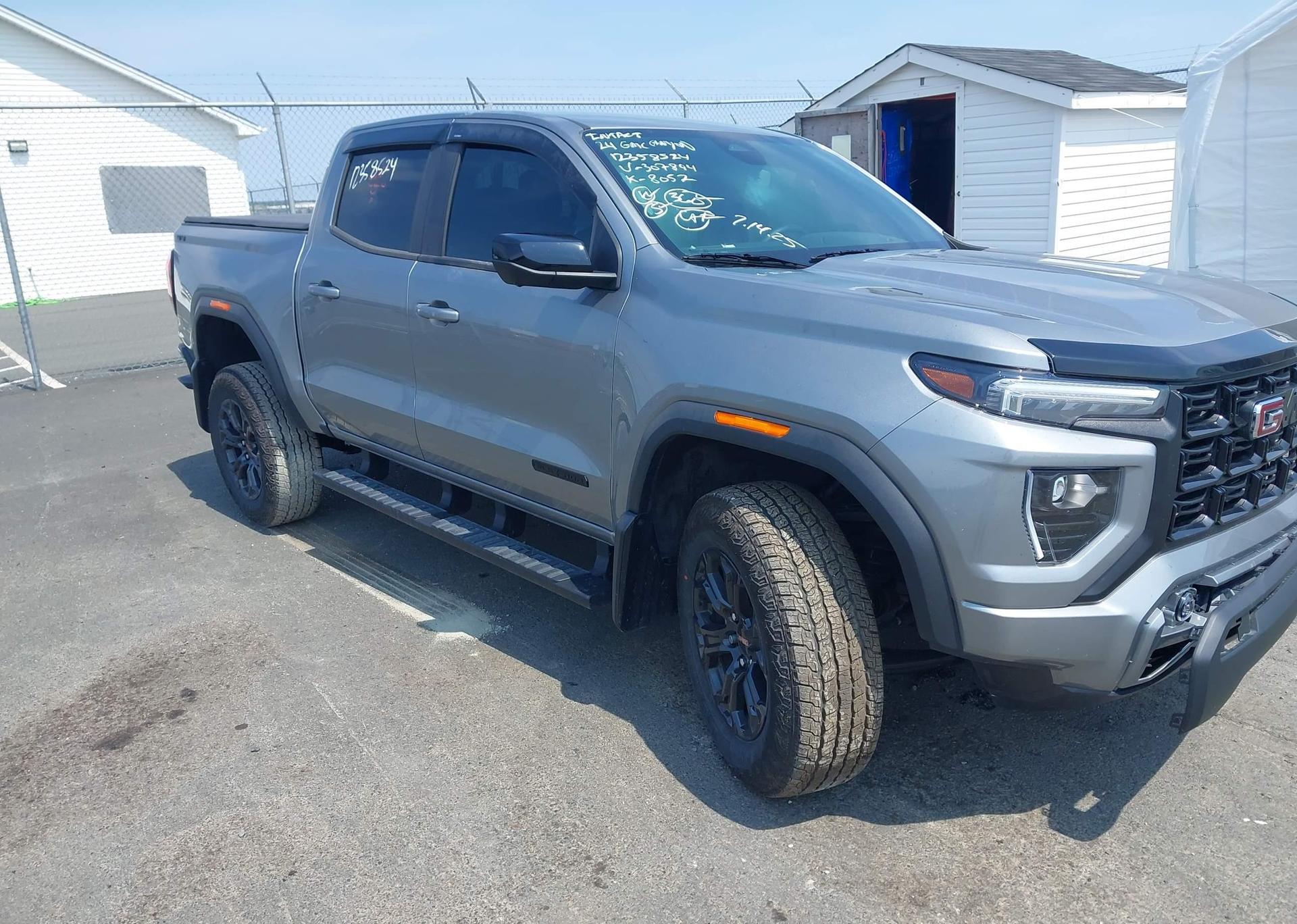 2024 GMC CANYON ELEVATION
