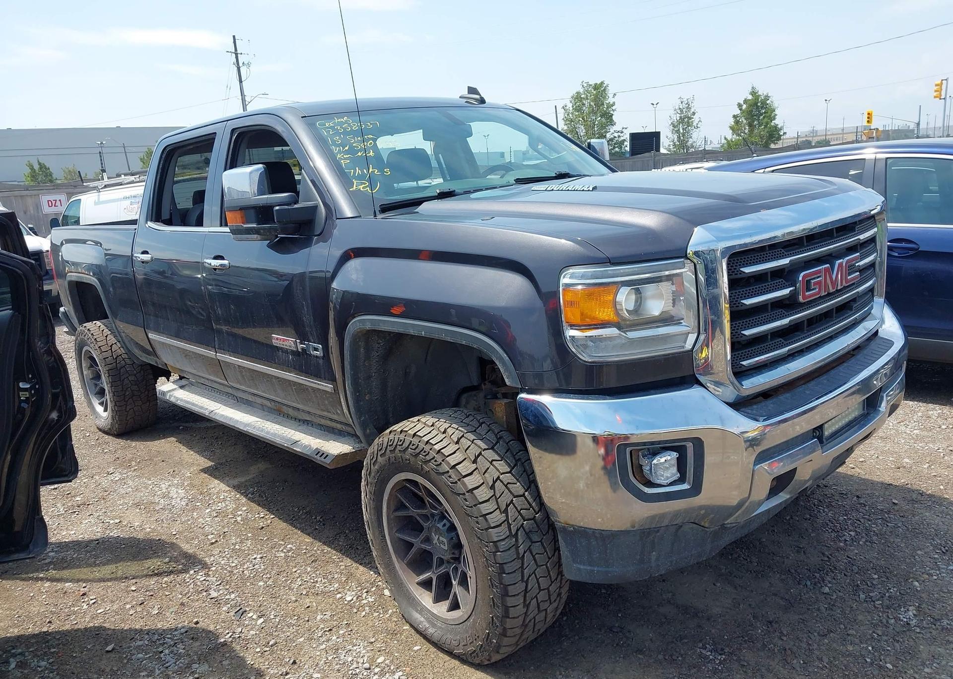 2015 GMC SIERRA K2500 SLE