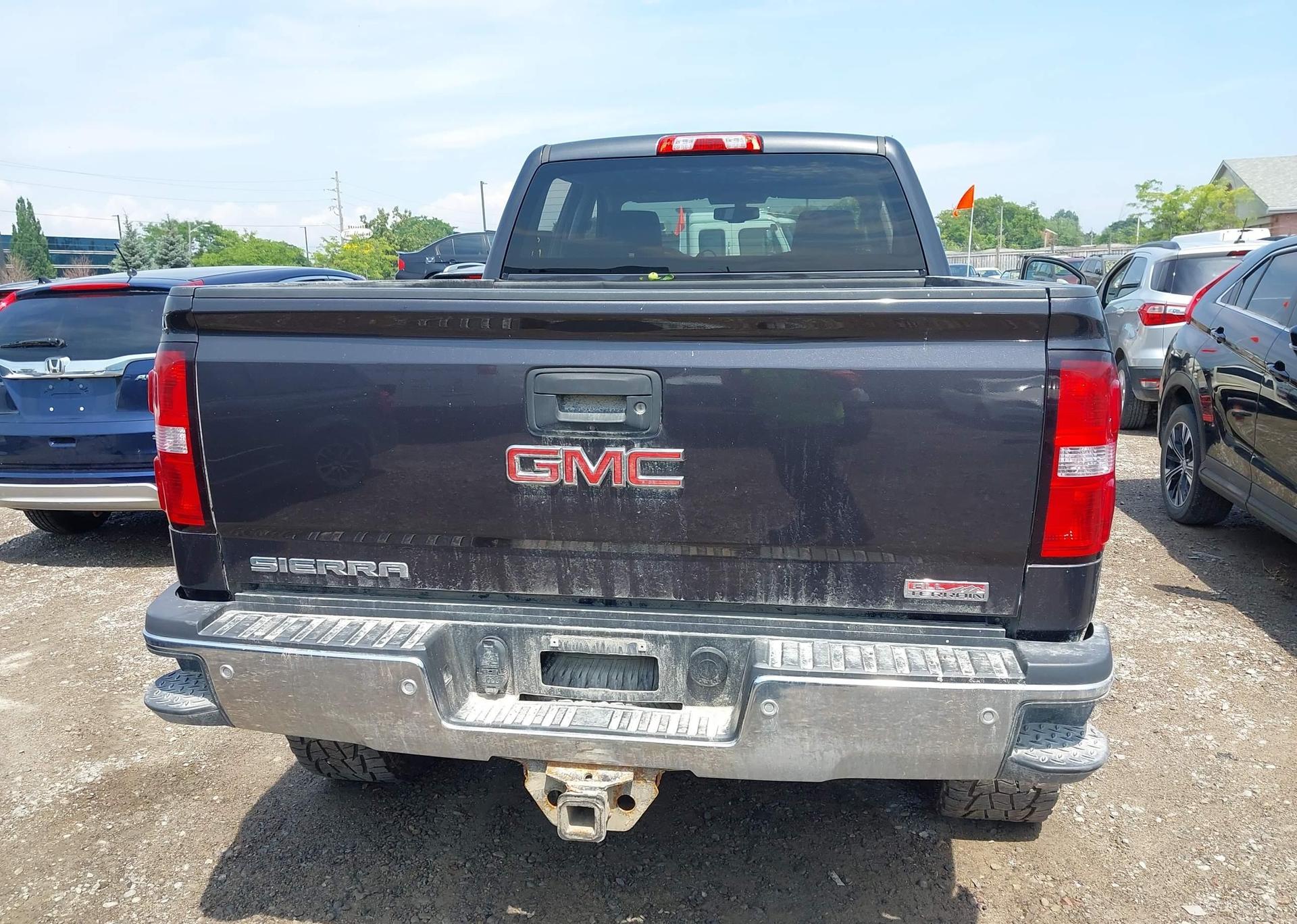 2015 GMC SIERRA K2500 SLE