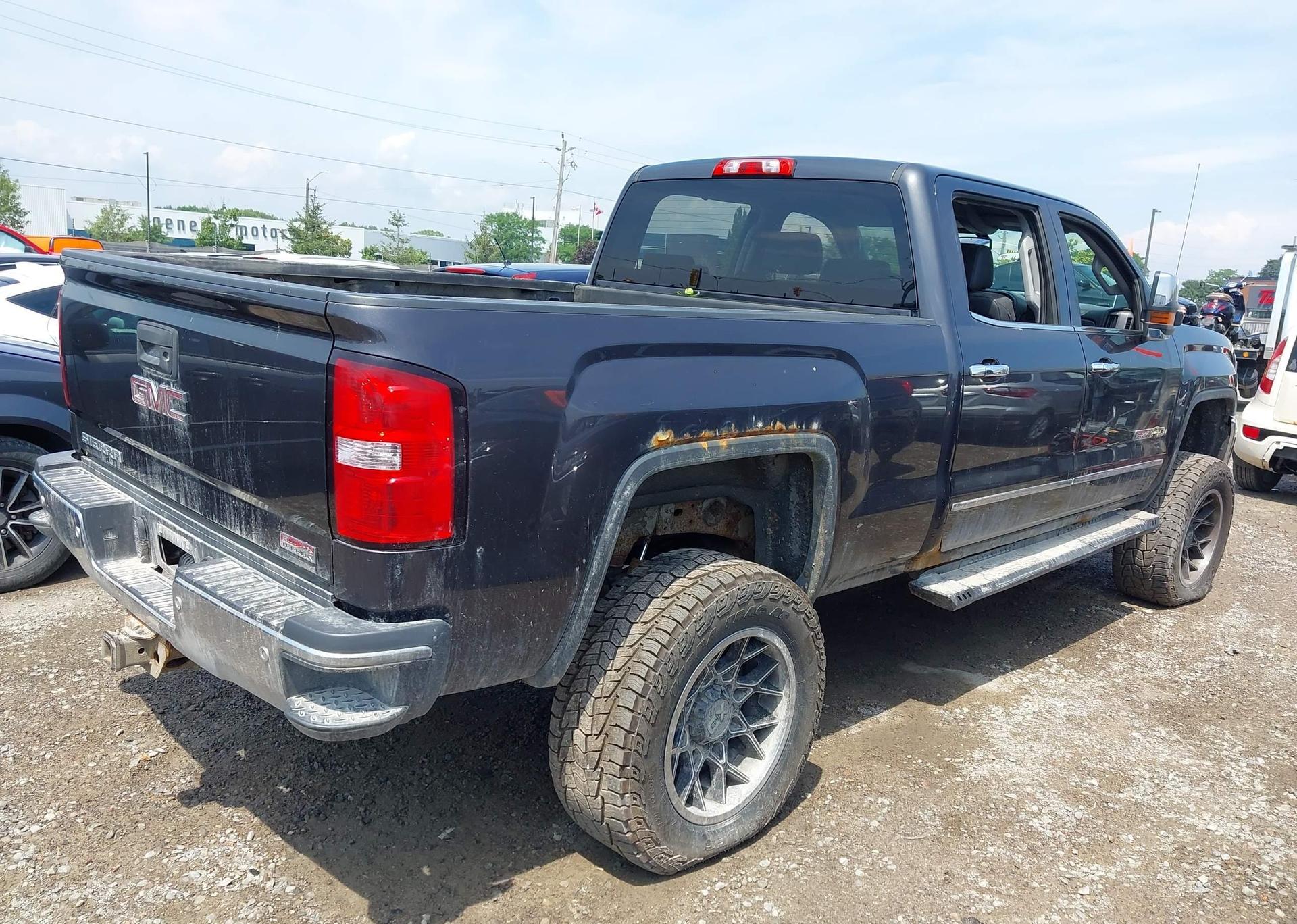 2015 GMC SIERRA K2500 SLE