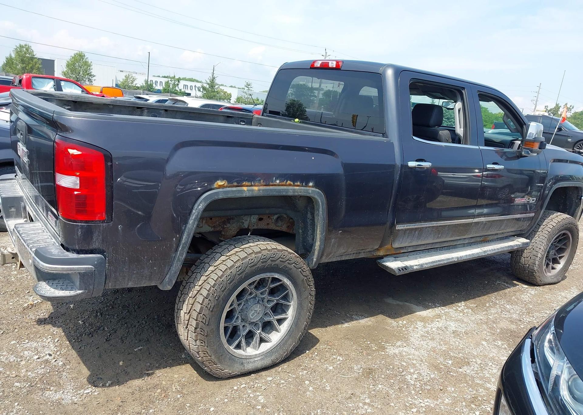 2015 GMC SIERRA K2500 SLE