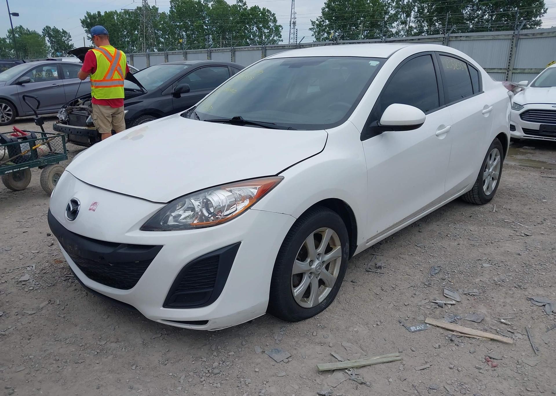 2011 MAZDA MAZDA3 GS