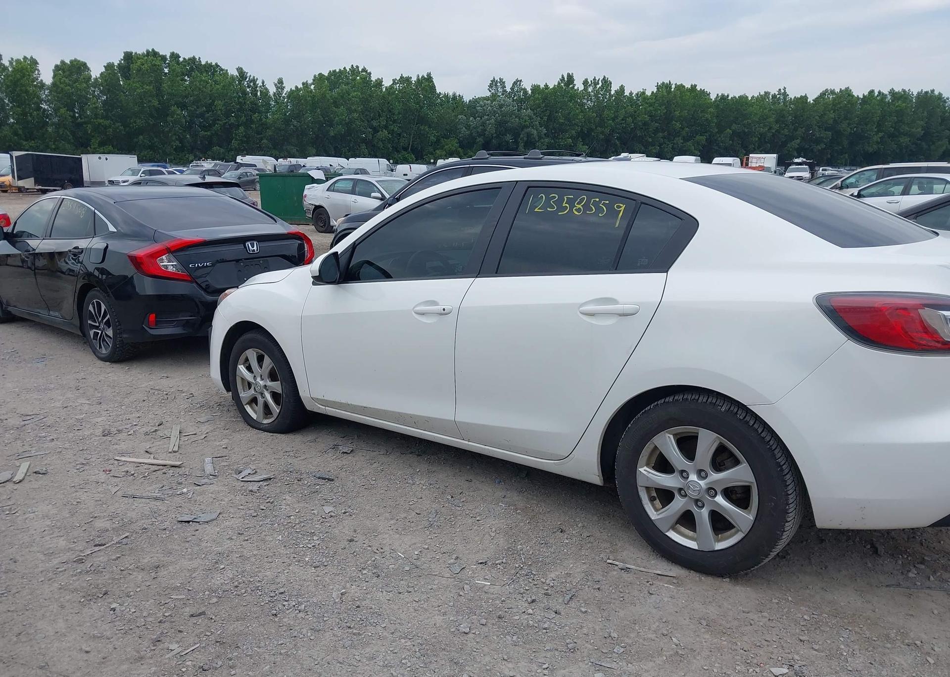 2011 MAZDA MAZDA3 GS