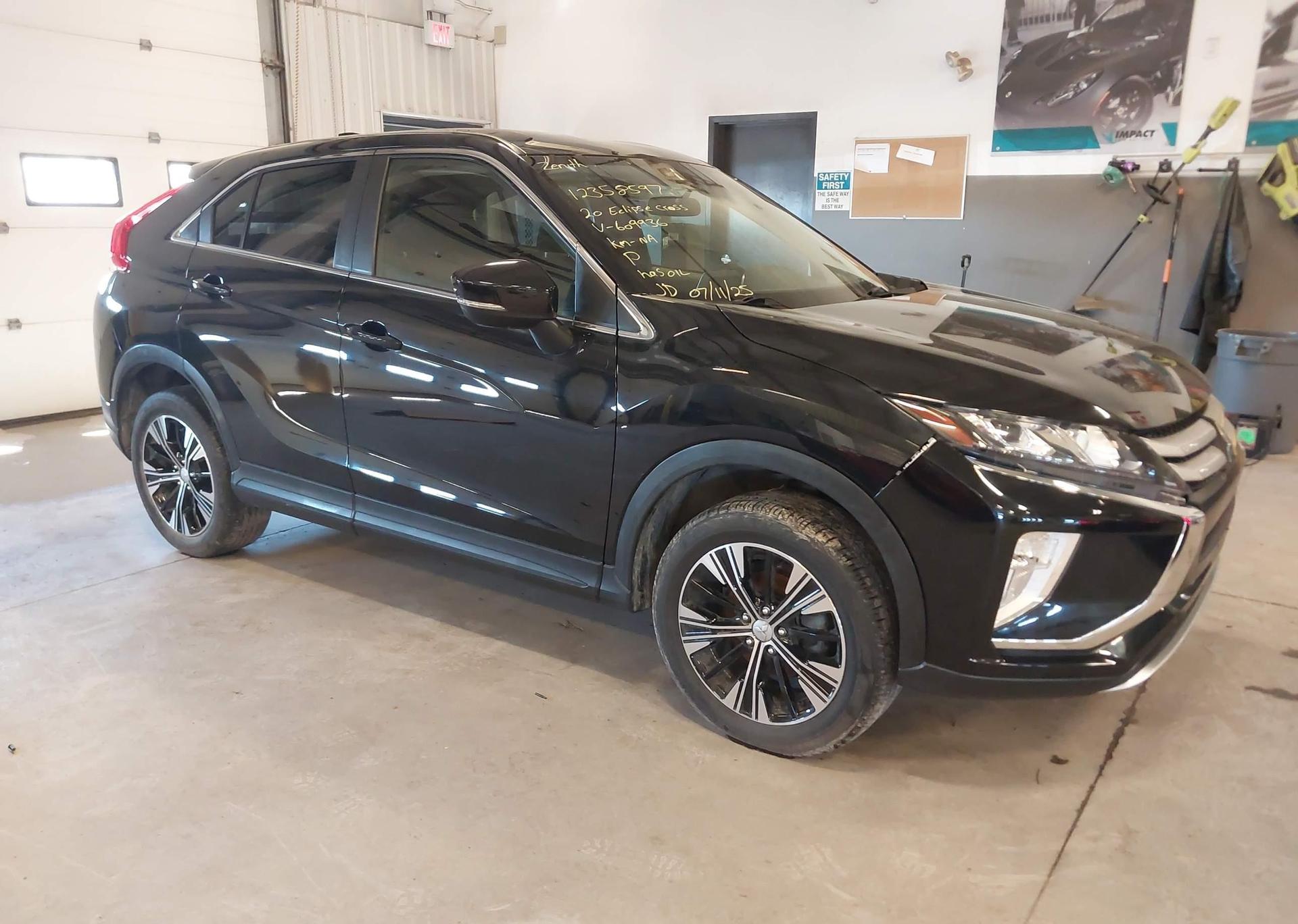 2020 MITSUBISHI ECLIPSE CROSS ES
