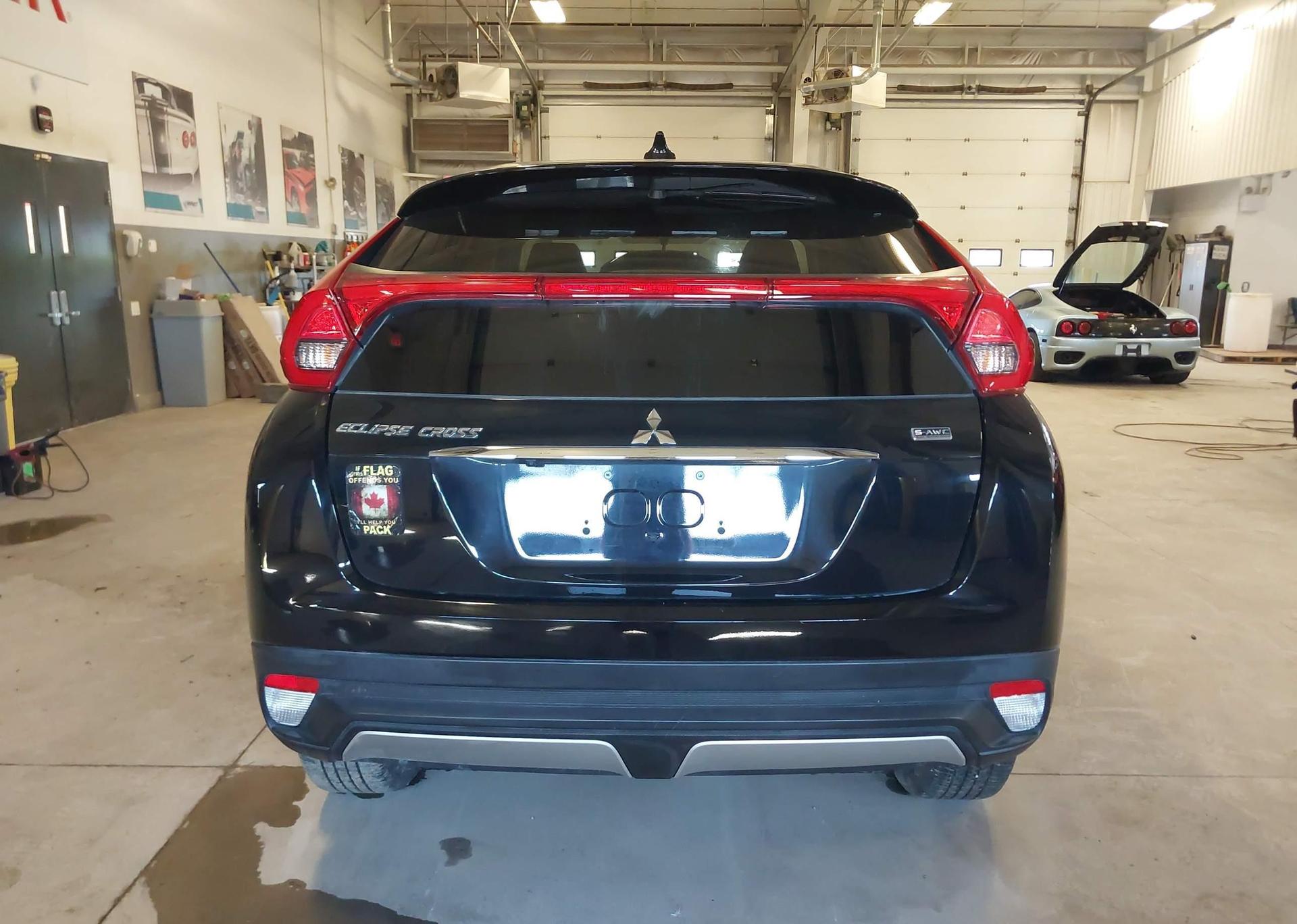 2020 MITSUBISHI ECLIPSE CROSS ES