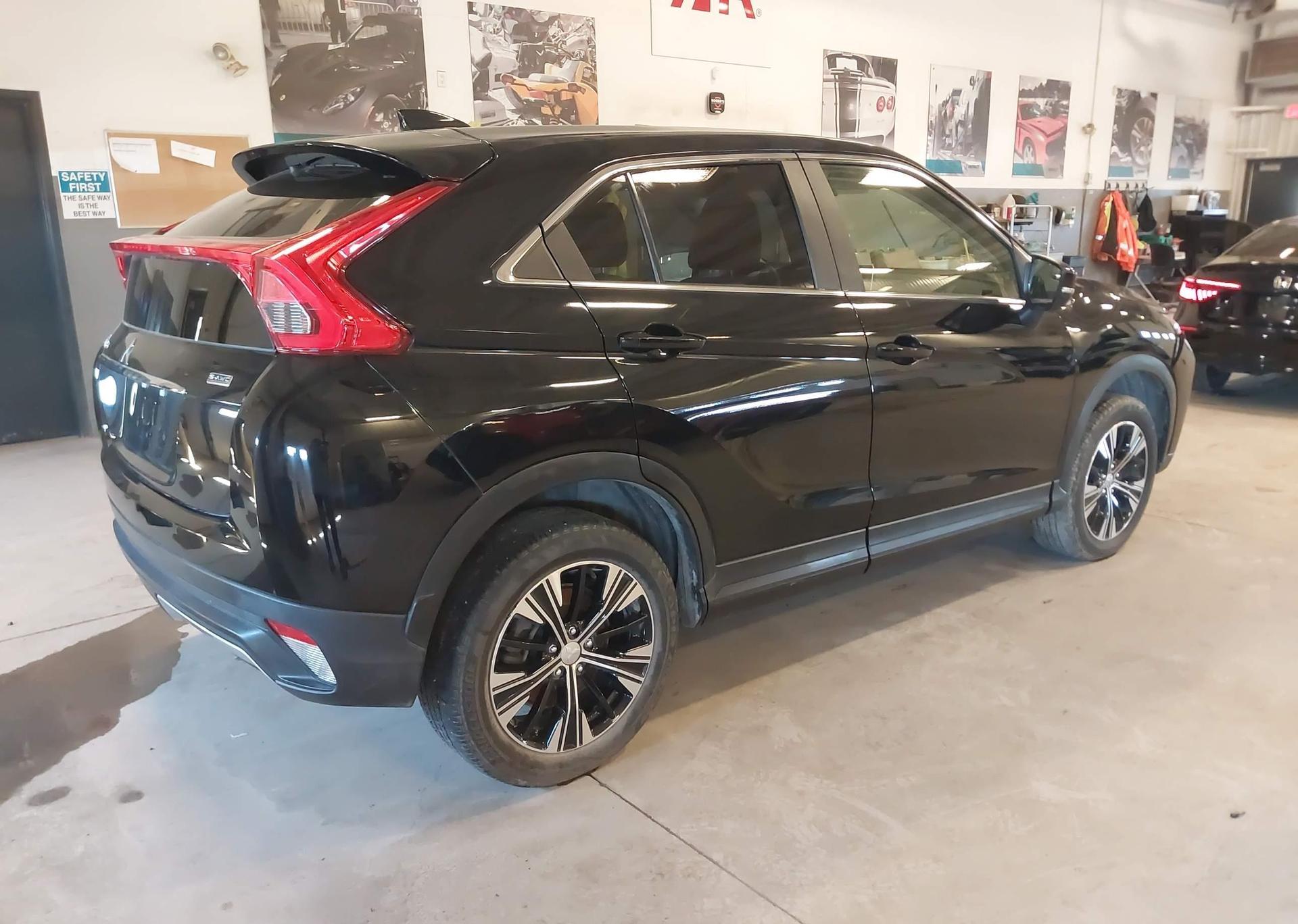 2020 MITSUBISHI ECLIPSE CROSS ES