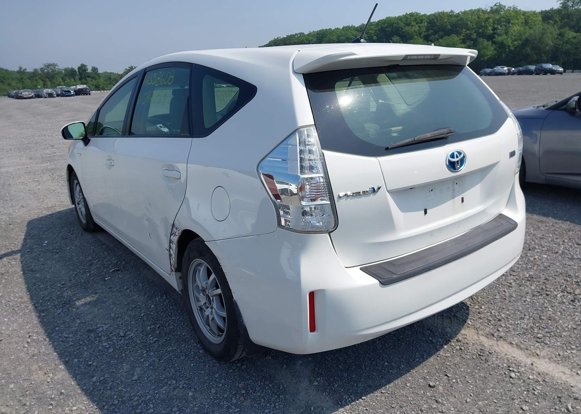 2012 TOYOTA PRIUS V