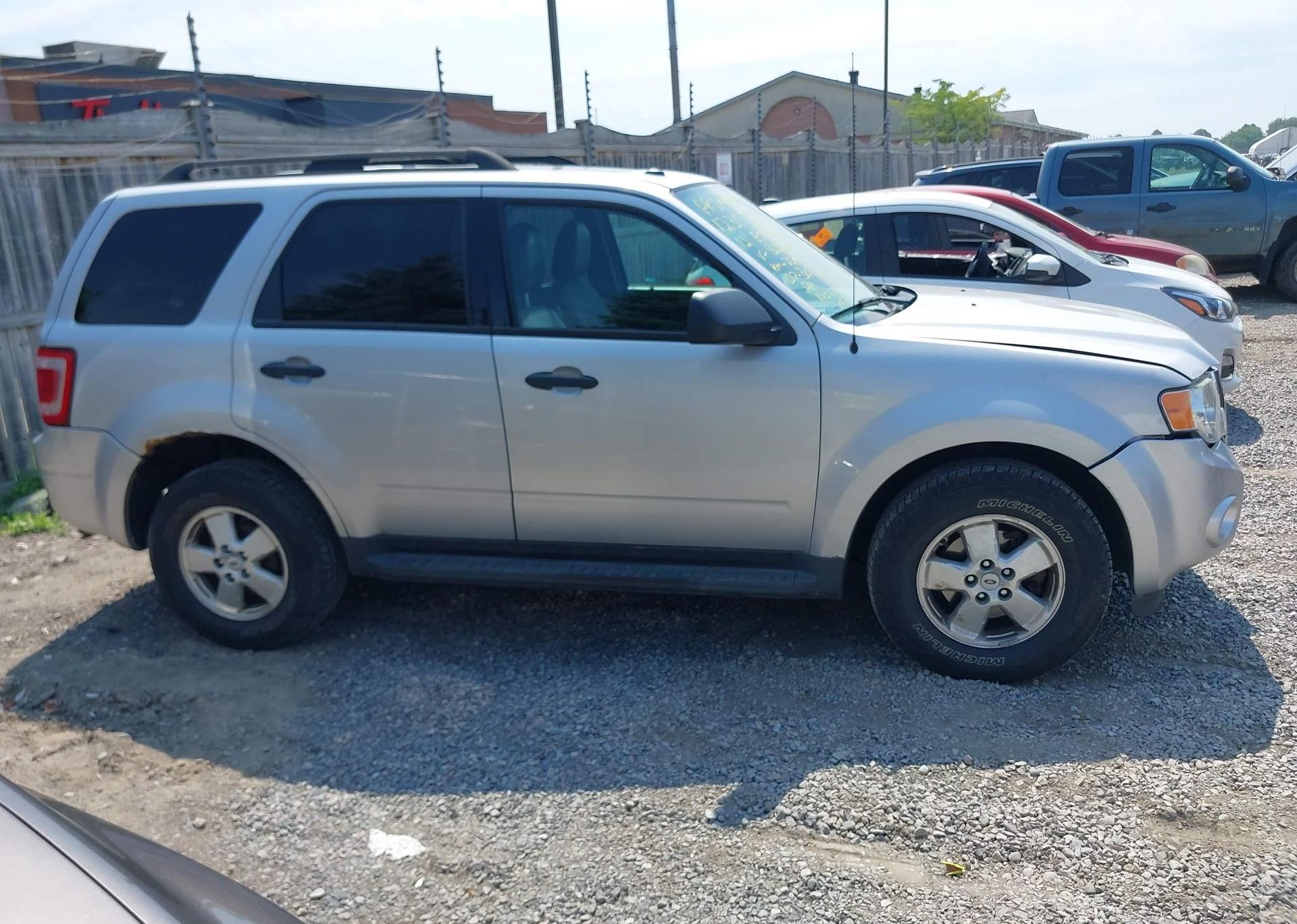2012 FORD ESCAPE XLT