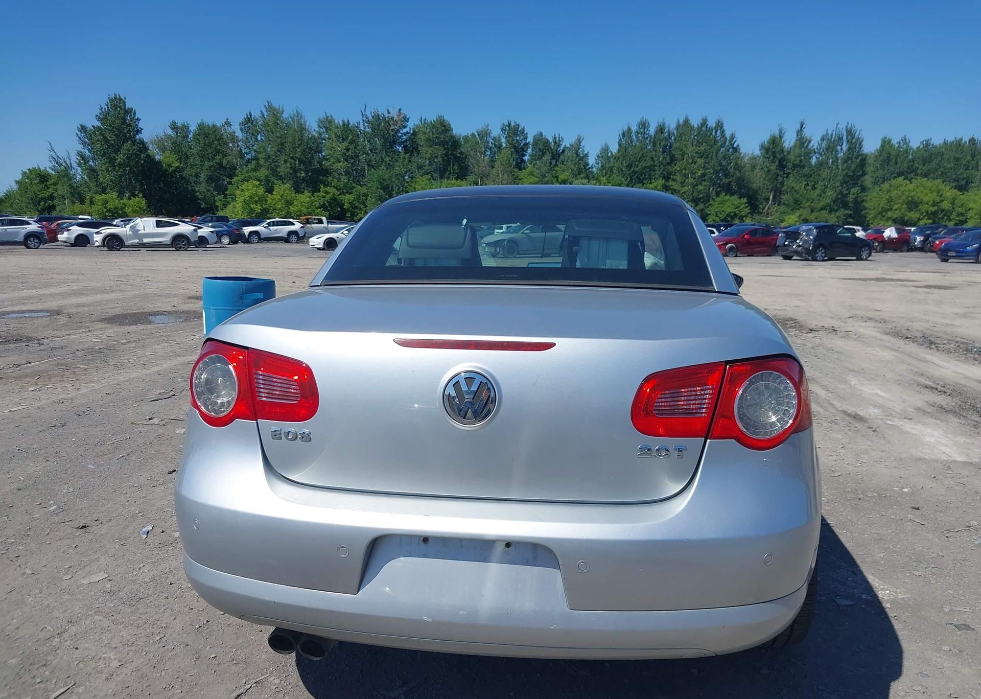 2010 VOLKSWAGEN EOS