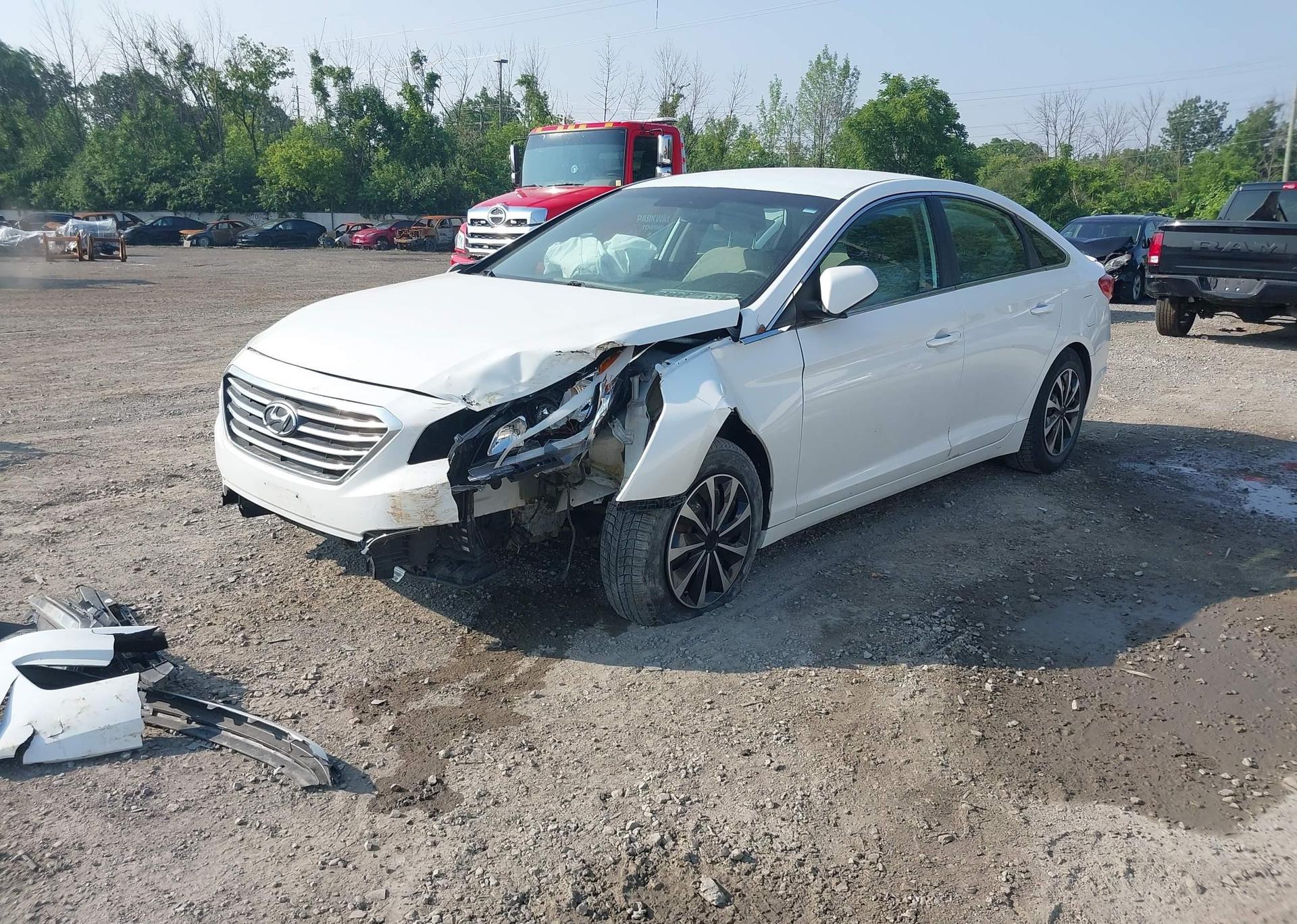 2015 HYUNDAI SONATA SE