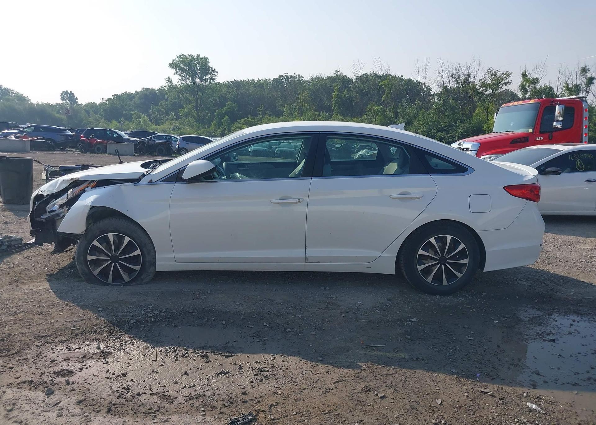 2015 HYUNDAI SONATA SE