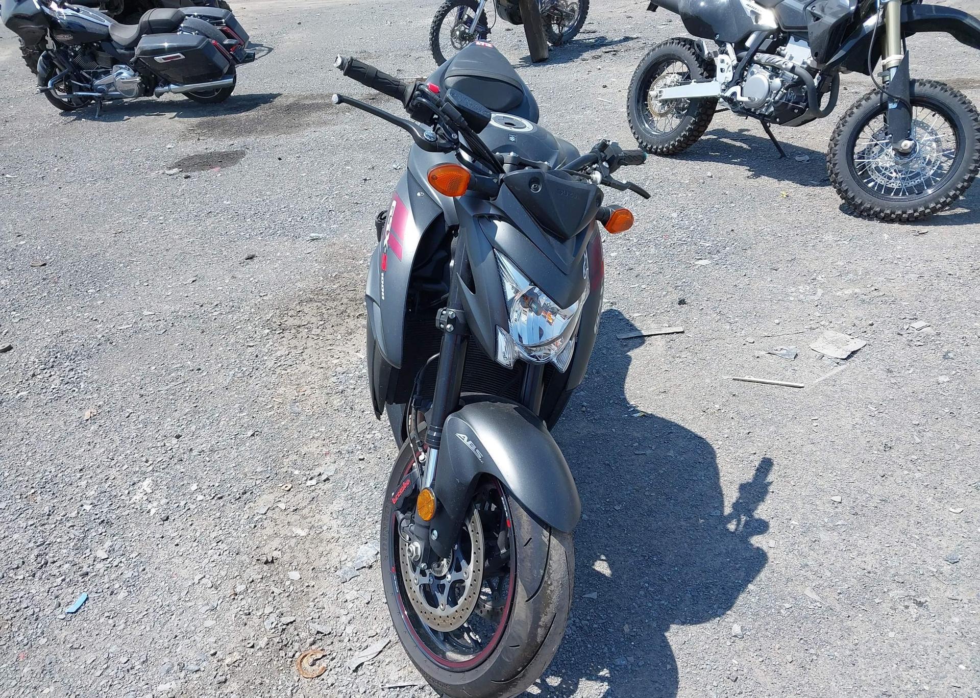 2018 SUZUKI GSX-S1000 A