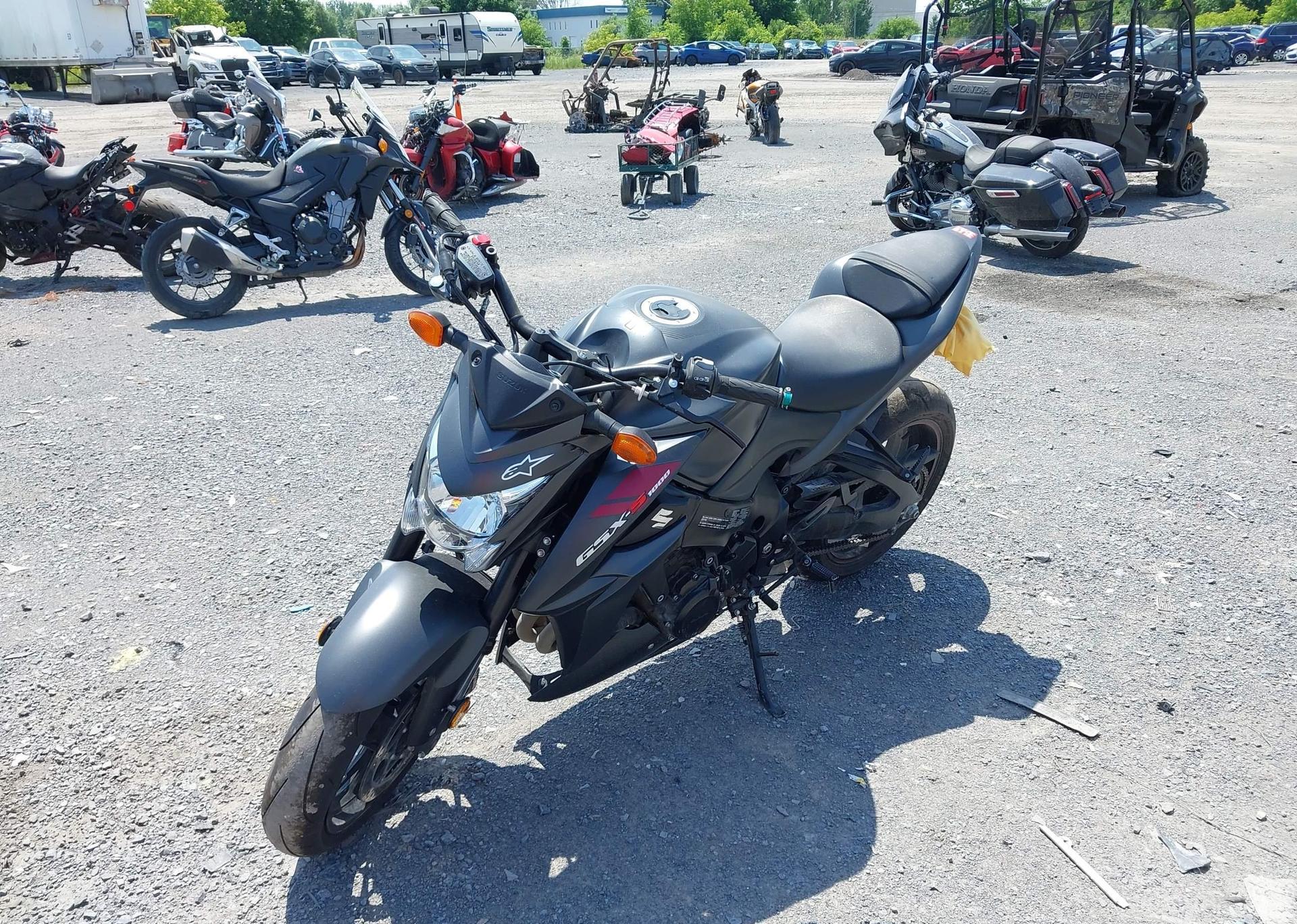 2018 SUZUKI GSX-S1000 A