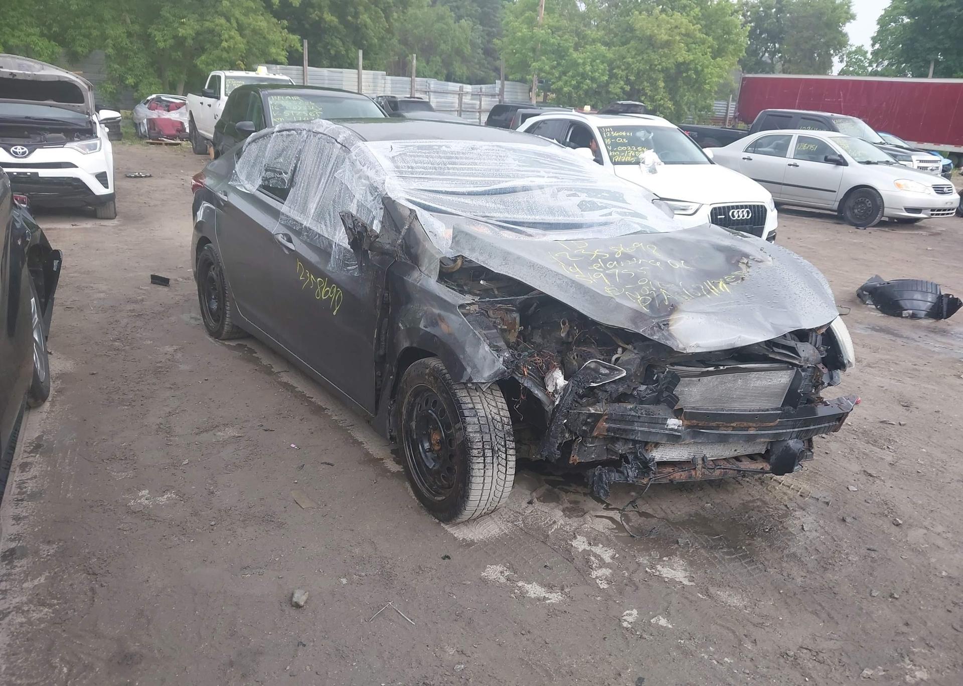 2014 HYUNDAI ELANTRA GL