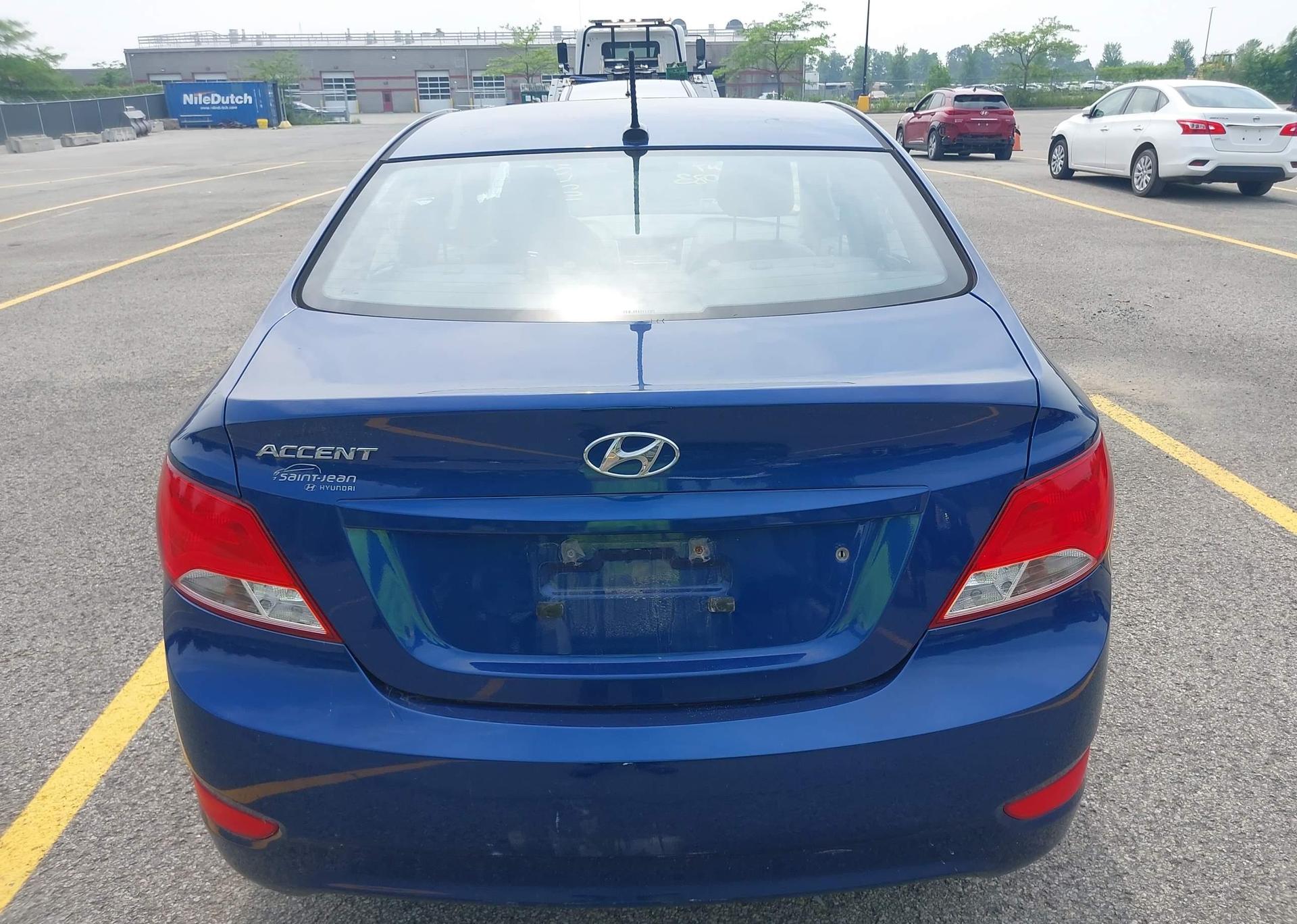 2015 HYUNDAI ACCENT