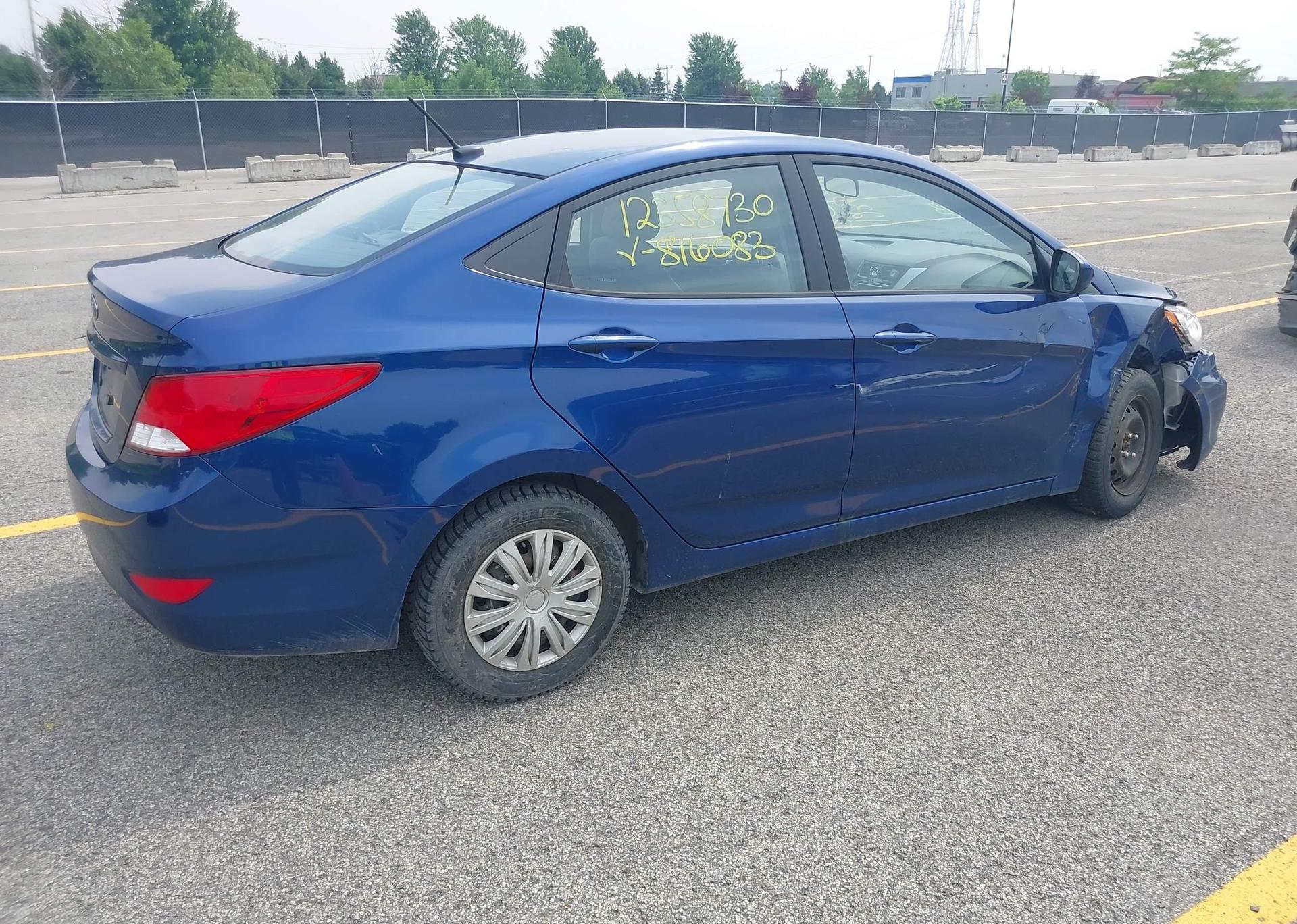 2015 HYUNDAI ACCENT