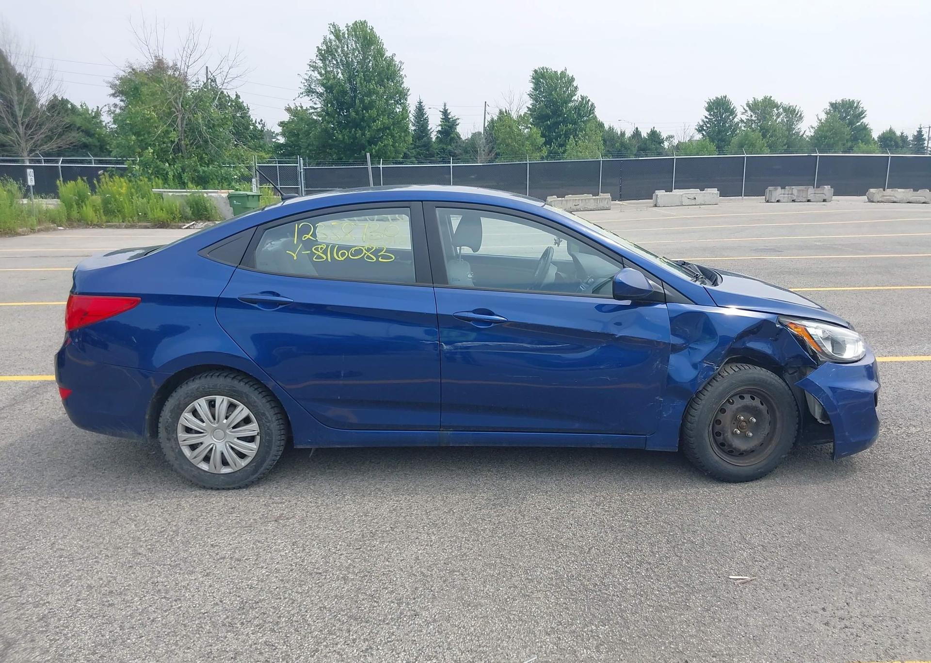 2015 HYUNDAI ACCENT
