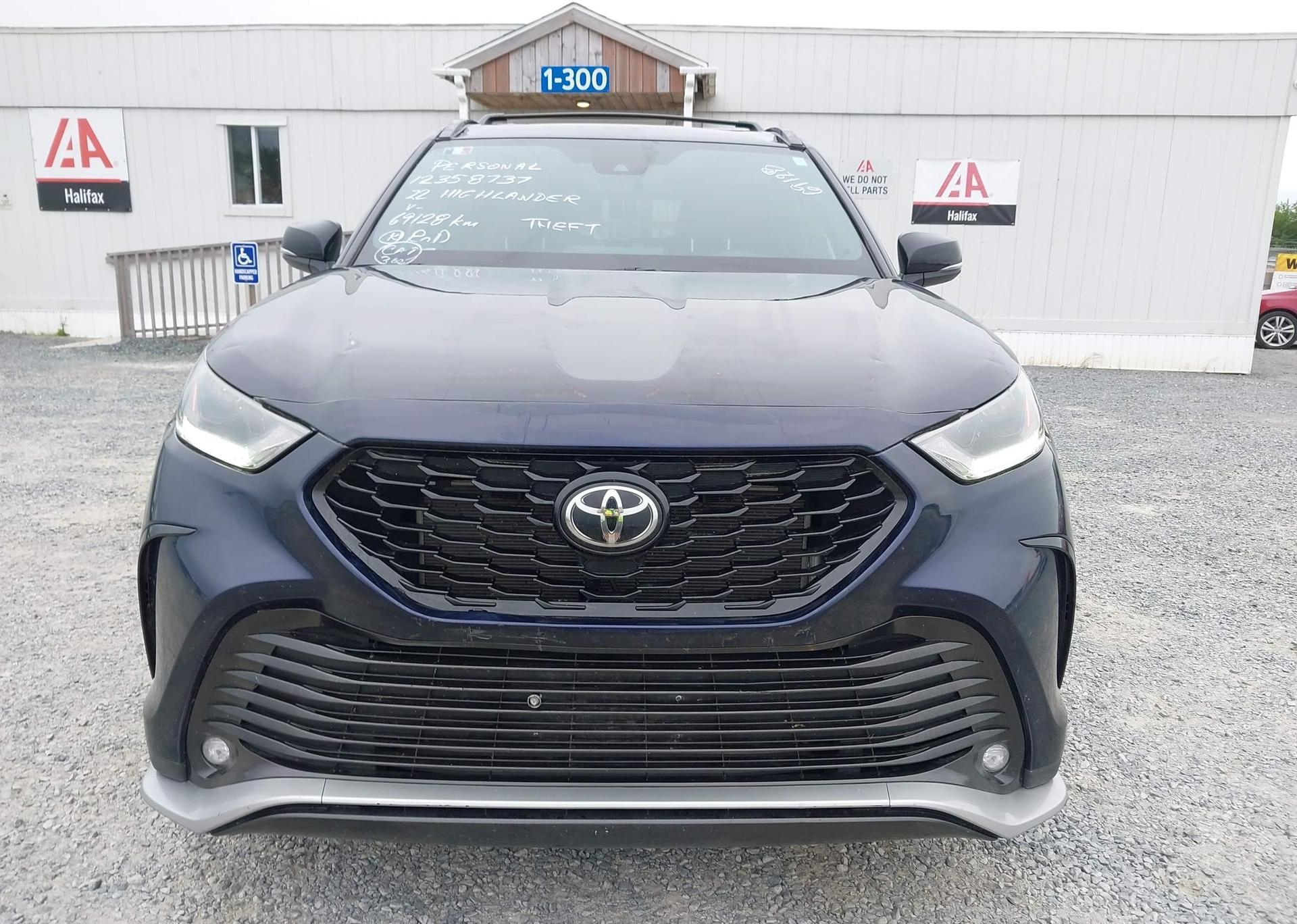 2022 TOYOTA HIGHLANDER XSE