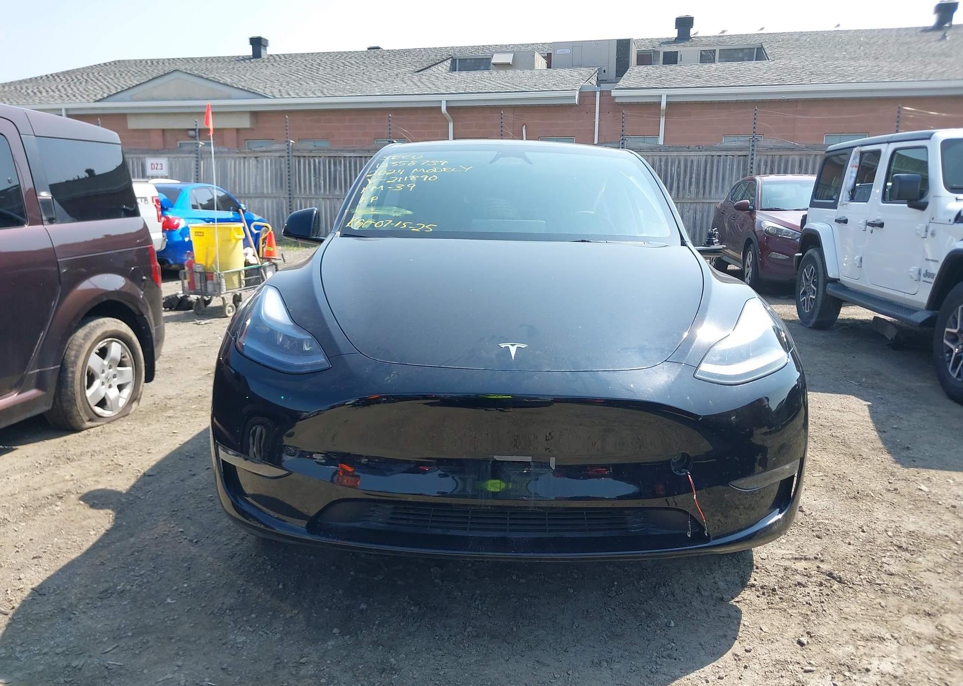 2024 TESLA MODEL Y LONG RANGE