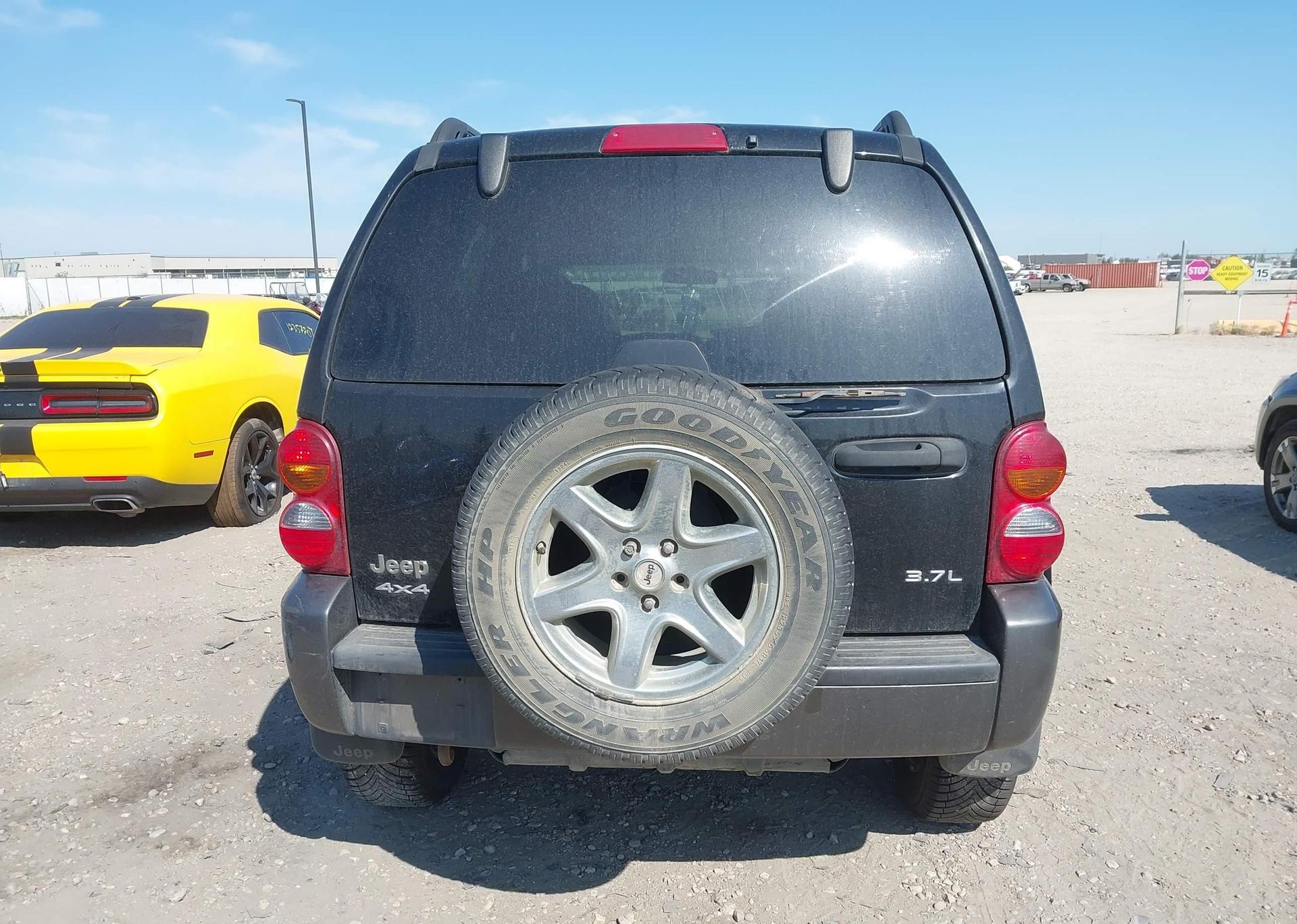 2004 JEEP LIBERTY SPORT