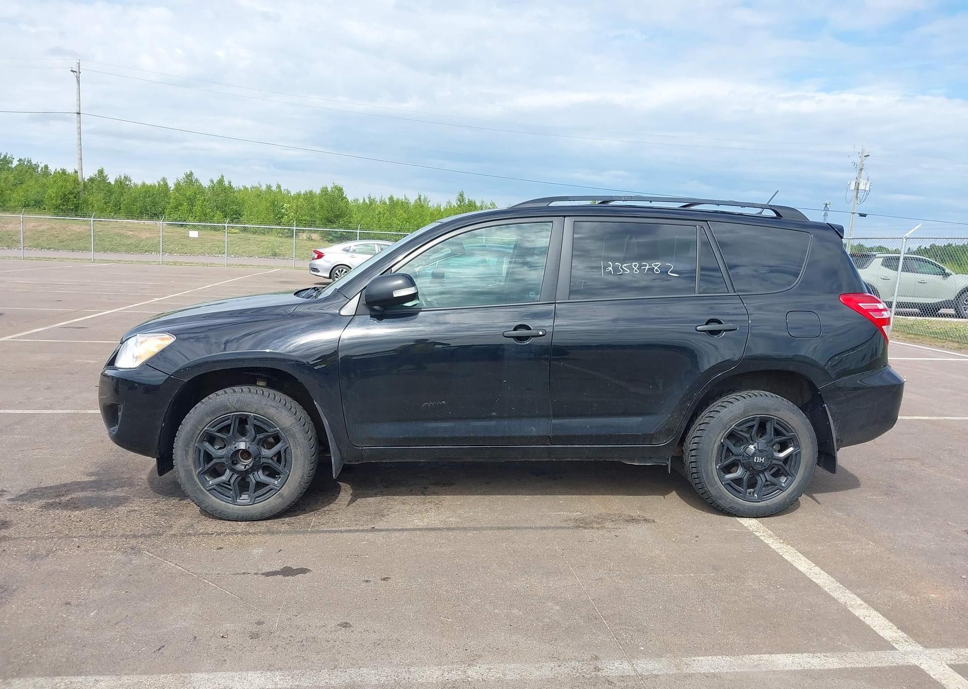 2011 TOYOTA RAV4