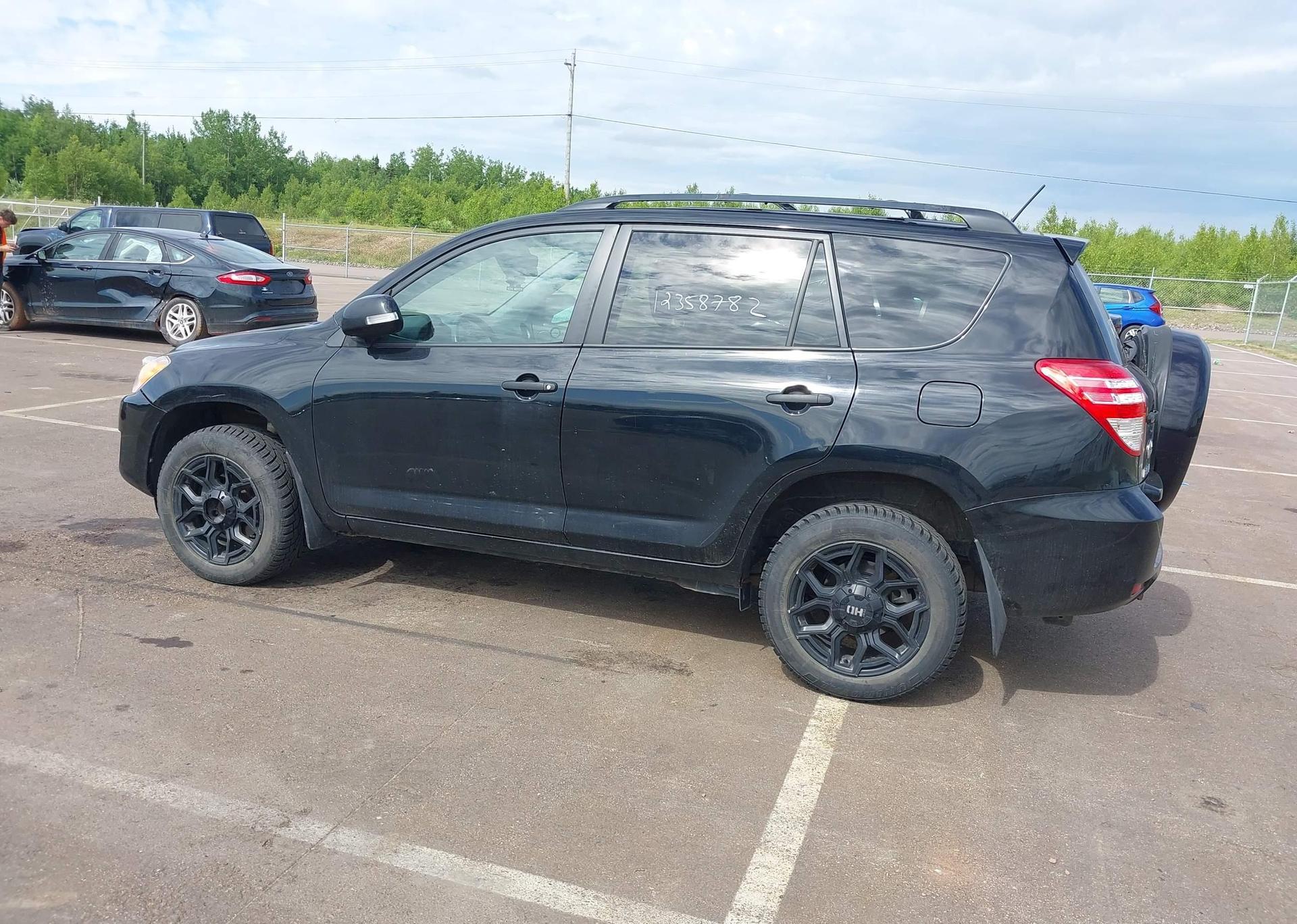 2011 TOYOTA RAV4