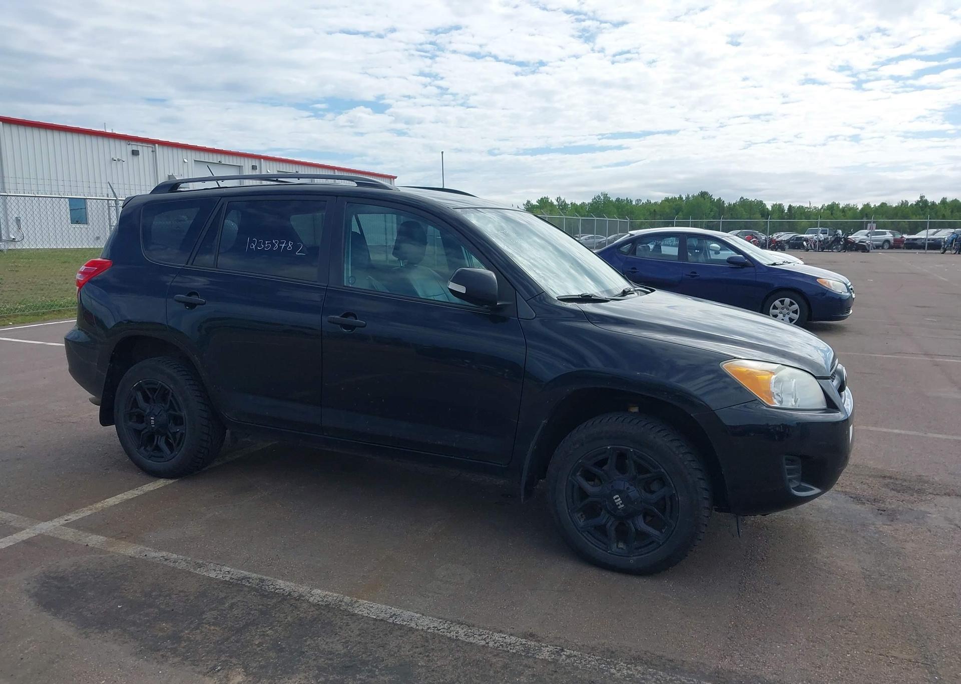 2011 TOYOTA RAV4